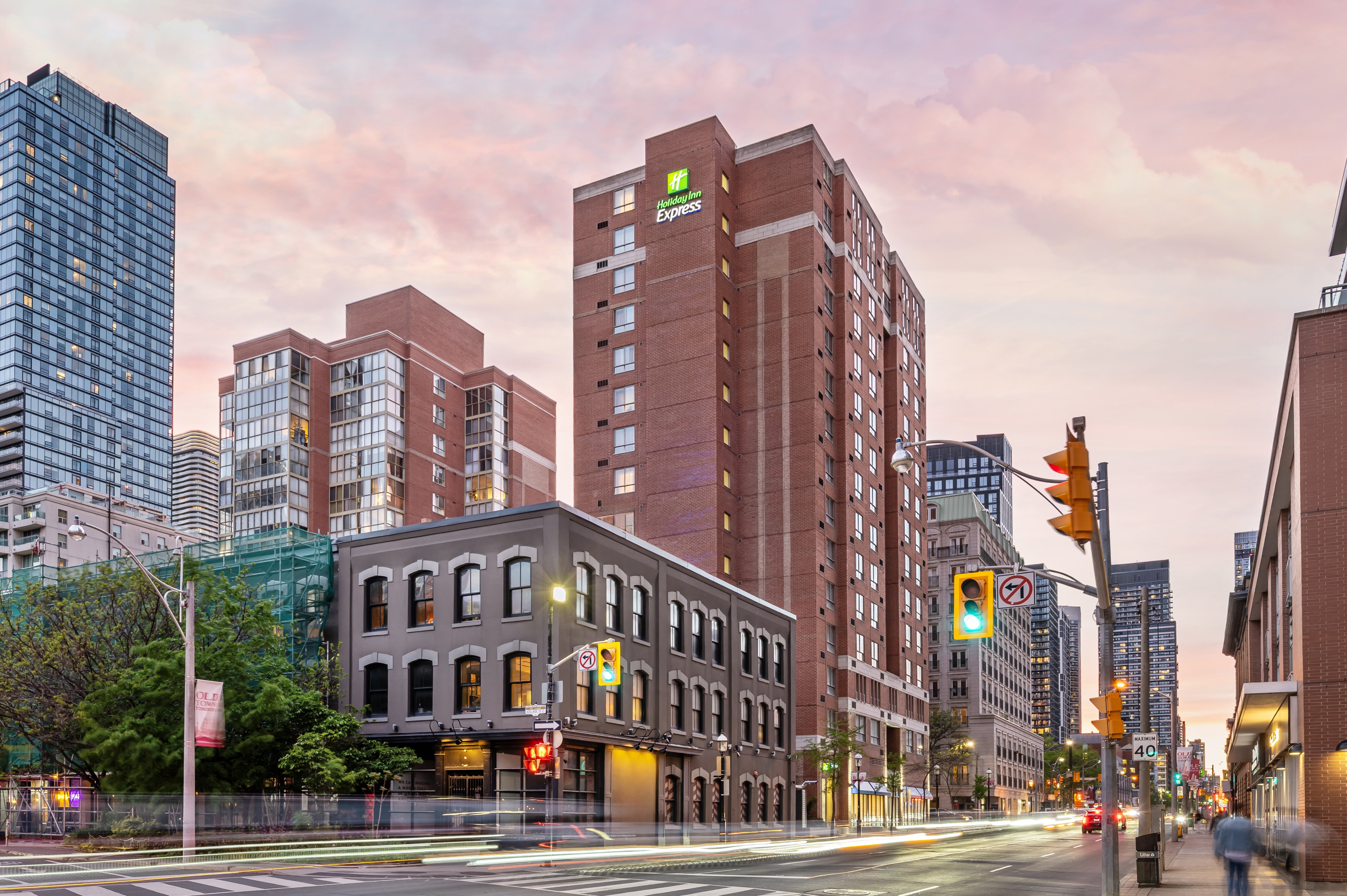 Holiday Inn Express Toronto Downtown