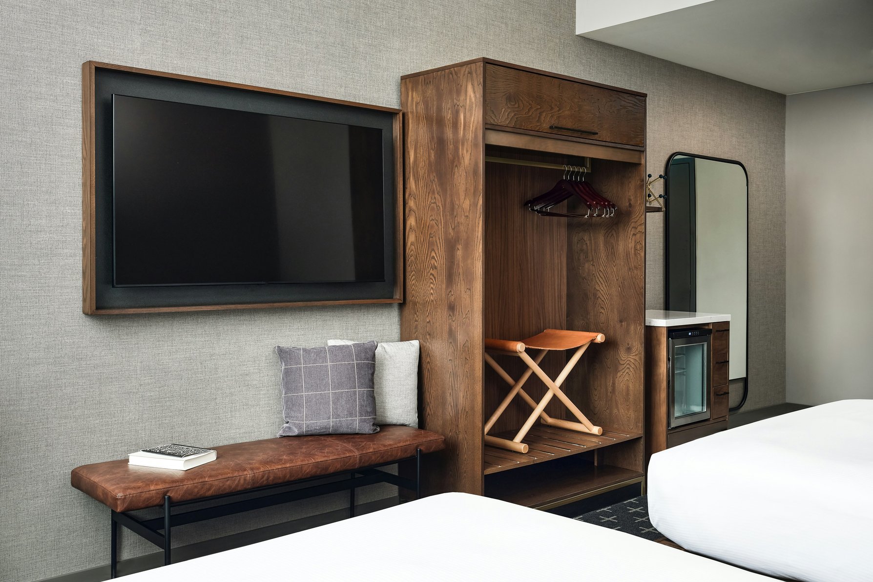 The Slate Denver, Tapestry Collection by Hilton Room Type - 2 QUEEN CORNER MTN VIEW
