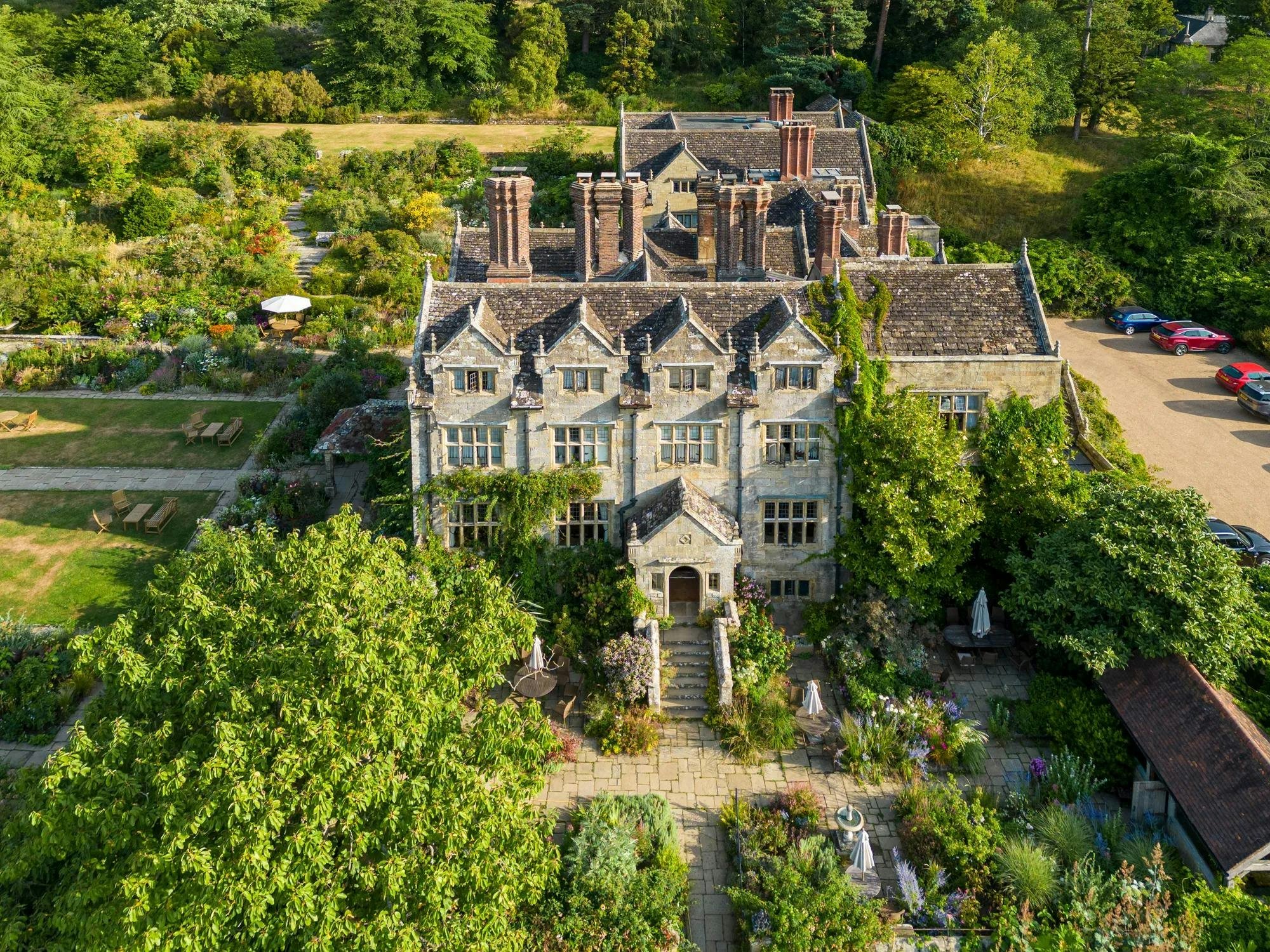 Gravetye Manor Hotel