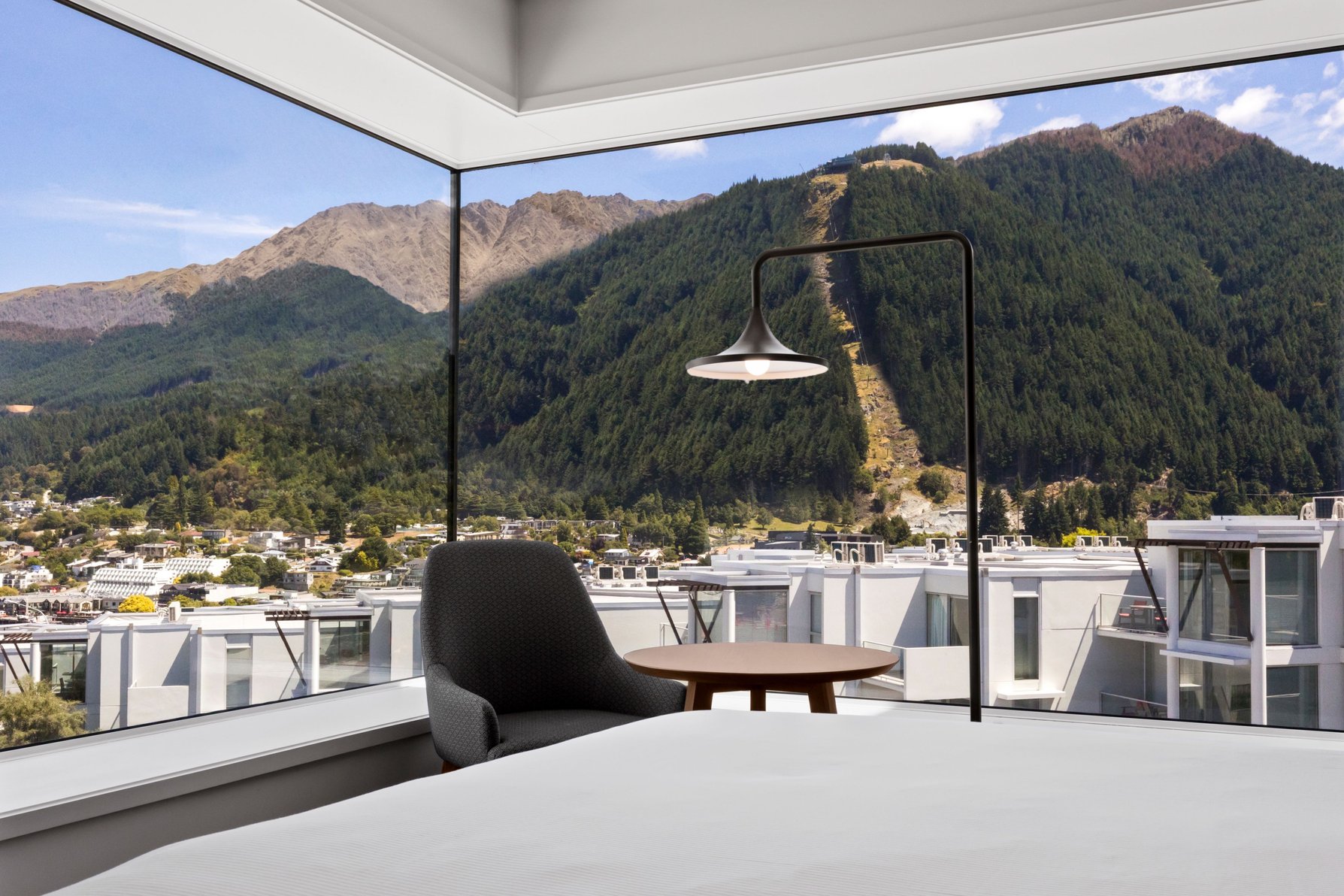 voco Queenstown by IHG Room Type - Standard King Room with Panoramic View