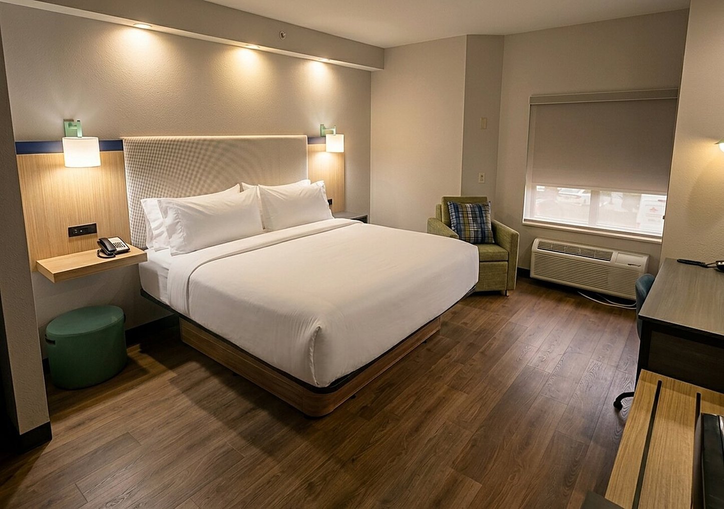 Garner Hotel Frederick Southeast by IHG Room Type - 1 King Standard