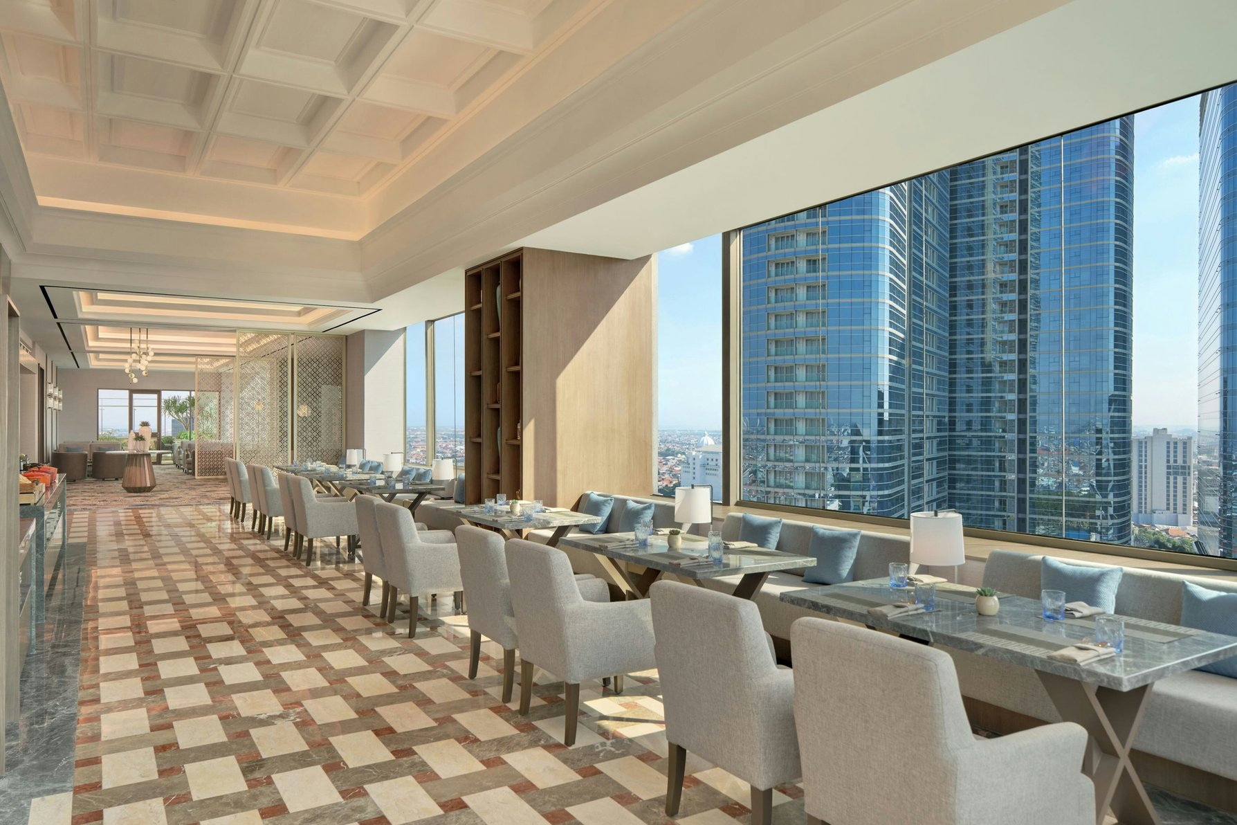 Sheraton Surabaya Hotel and Towers Room Type - Club Twin, Club lounge access, Guest room, 2 Double
