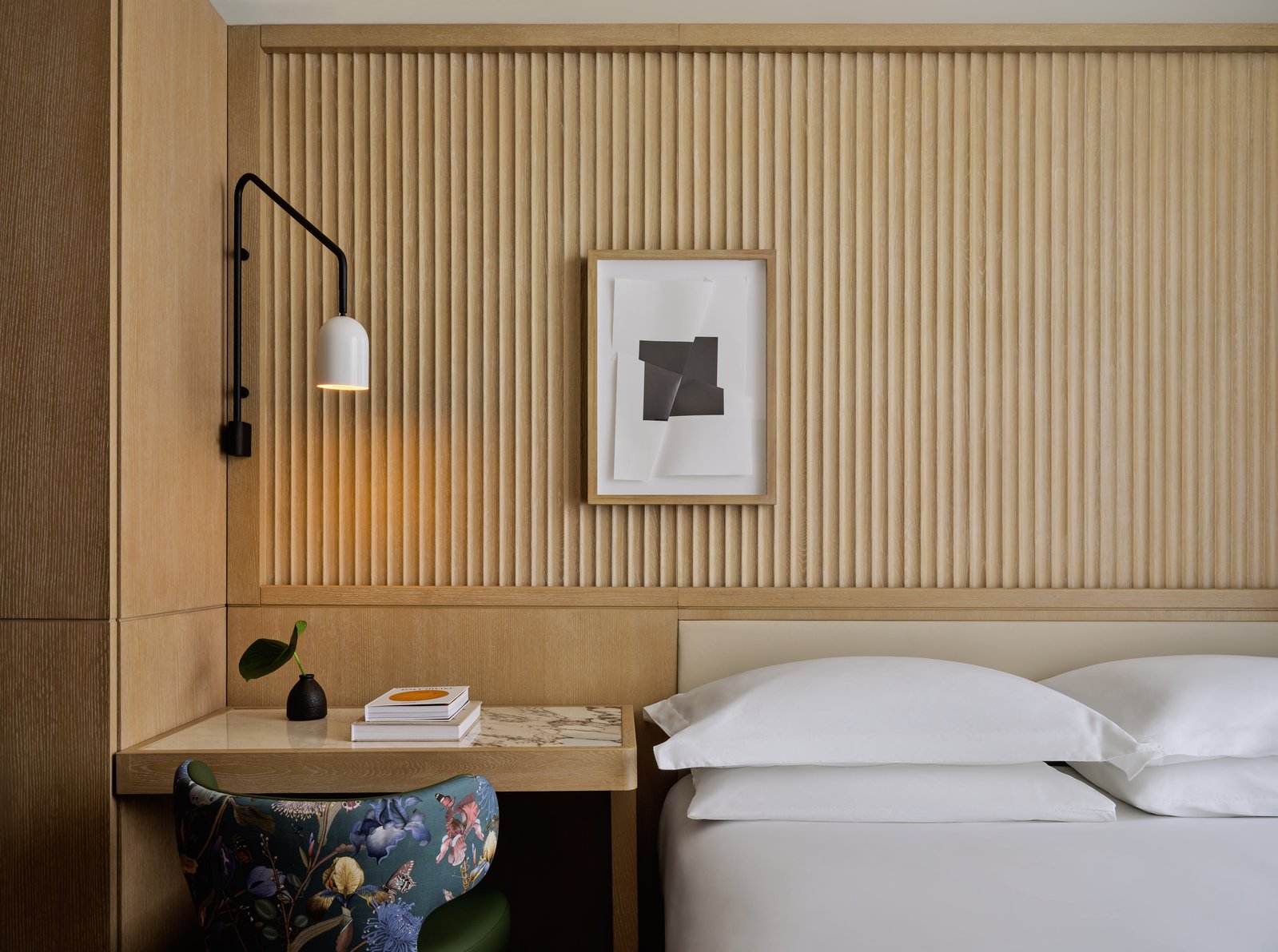 Kimpton ERA MIDTOWN NEW YORK by IHG Room Type - 1 Essential King Communications Accessible