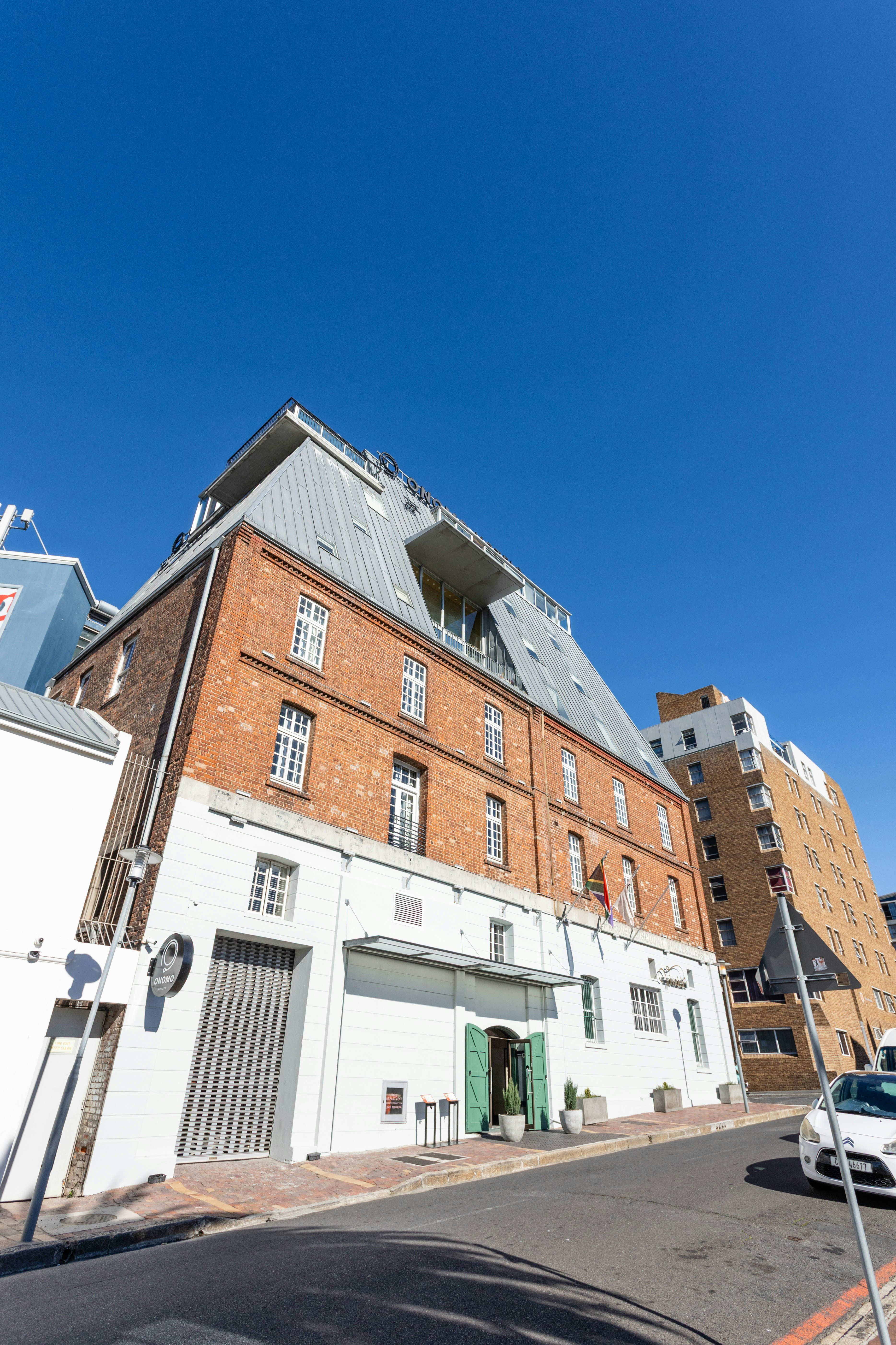 Signature Lux Hotel by ONOMO, Waterfront