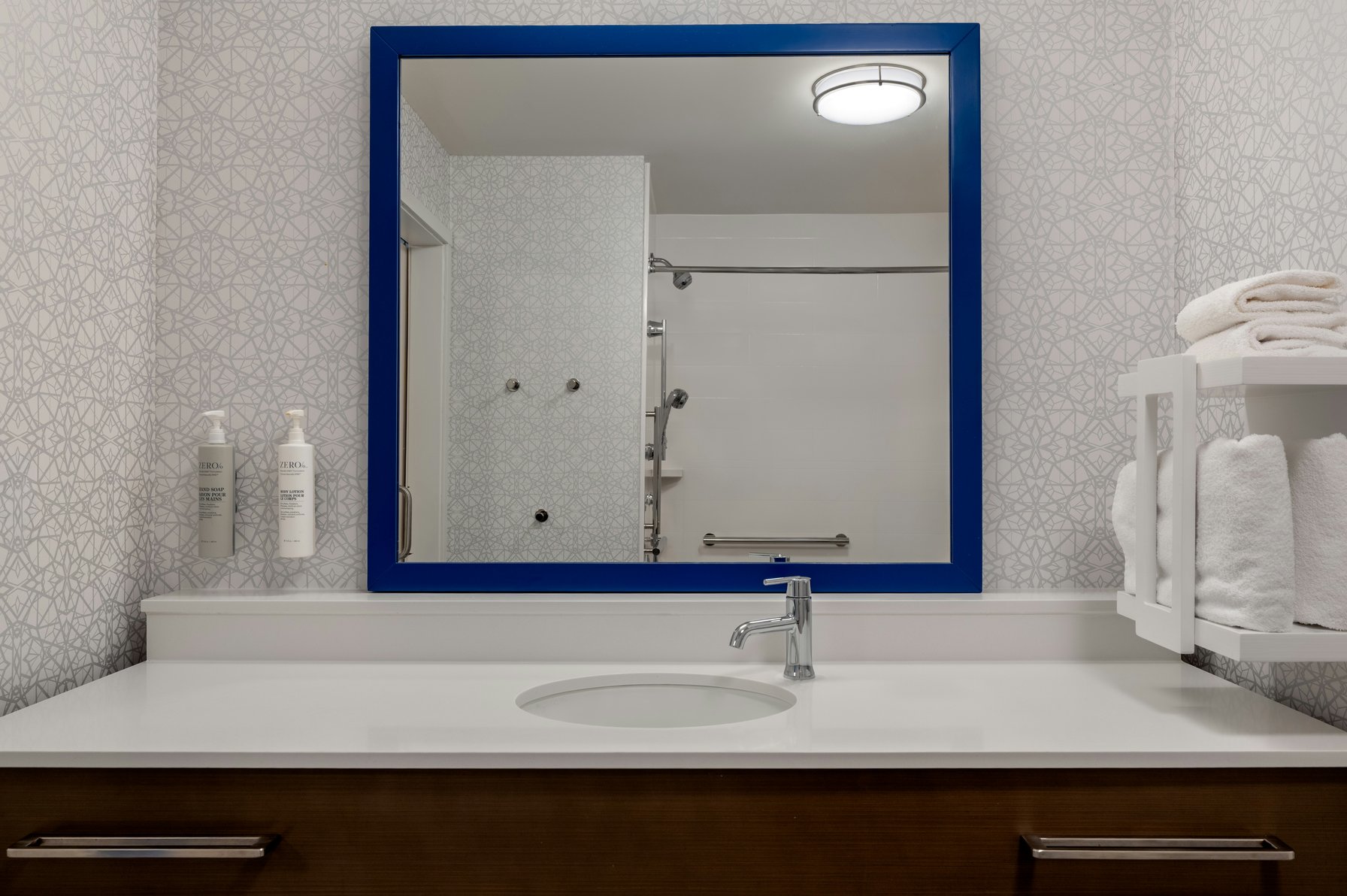 Hampton Inn & Suites Ypsilanti, MI Room Type - 2QN MOB HEARING ACC TUB NS