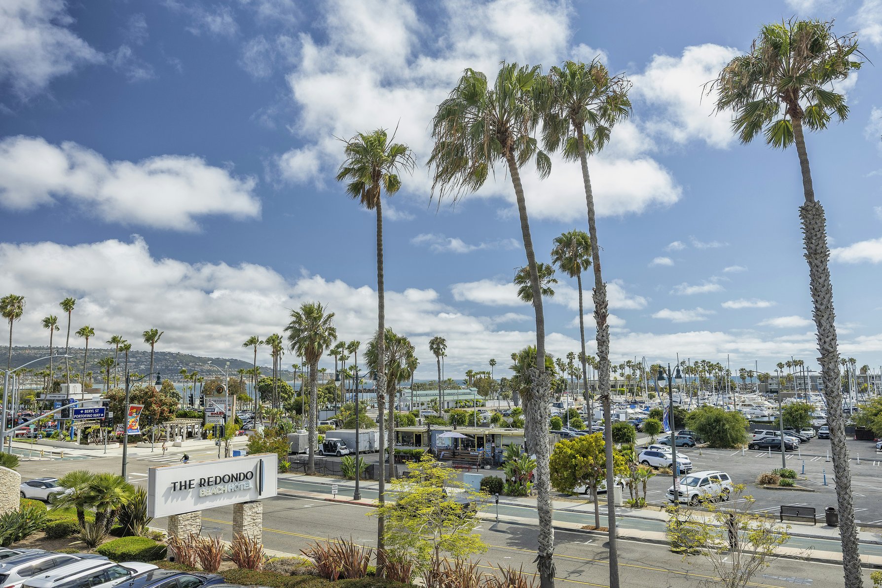 Redondo Beach Hotel, Tapestry Collection by Hilton Room Type - 1KNG JNIOR SUITE MARINA VW