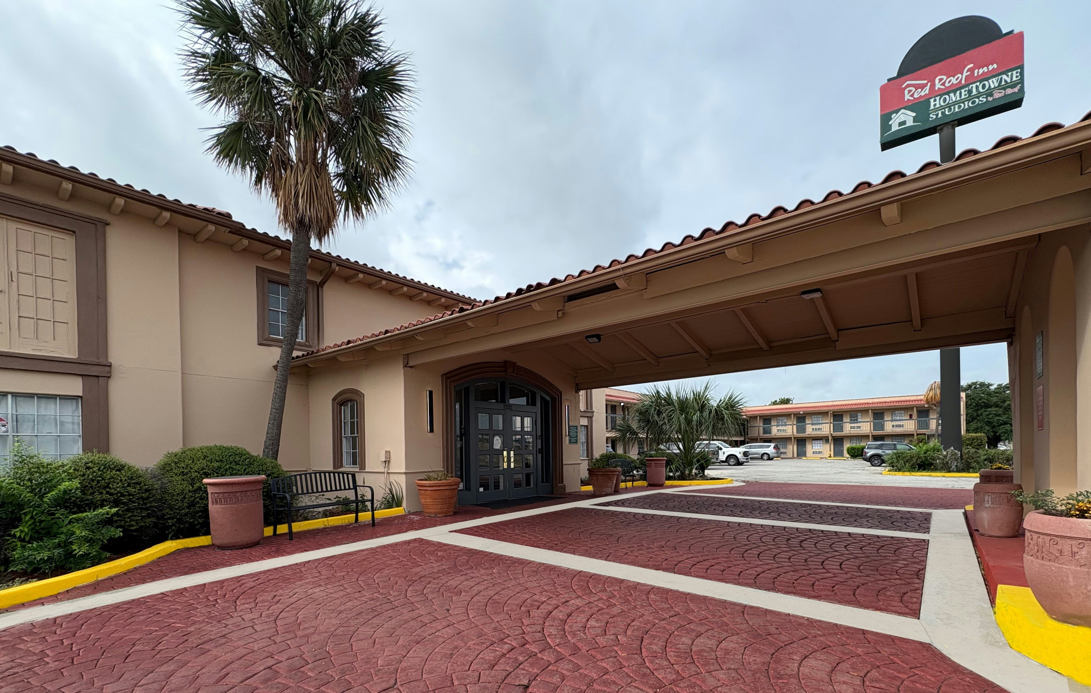 Red Roof Inn San Antonio – South Park