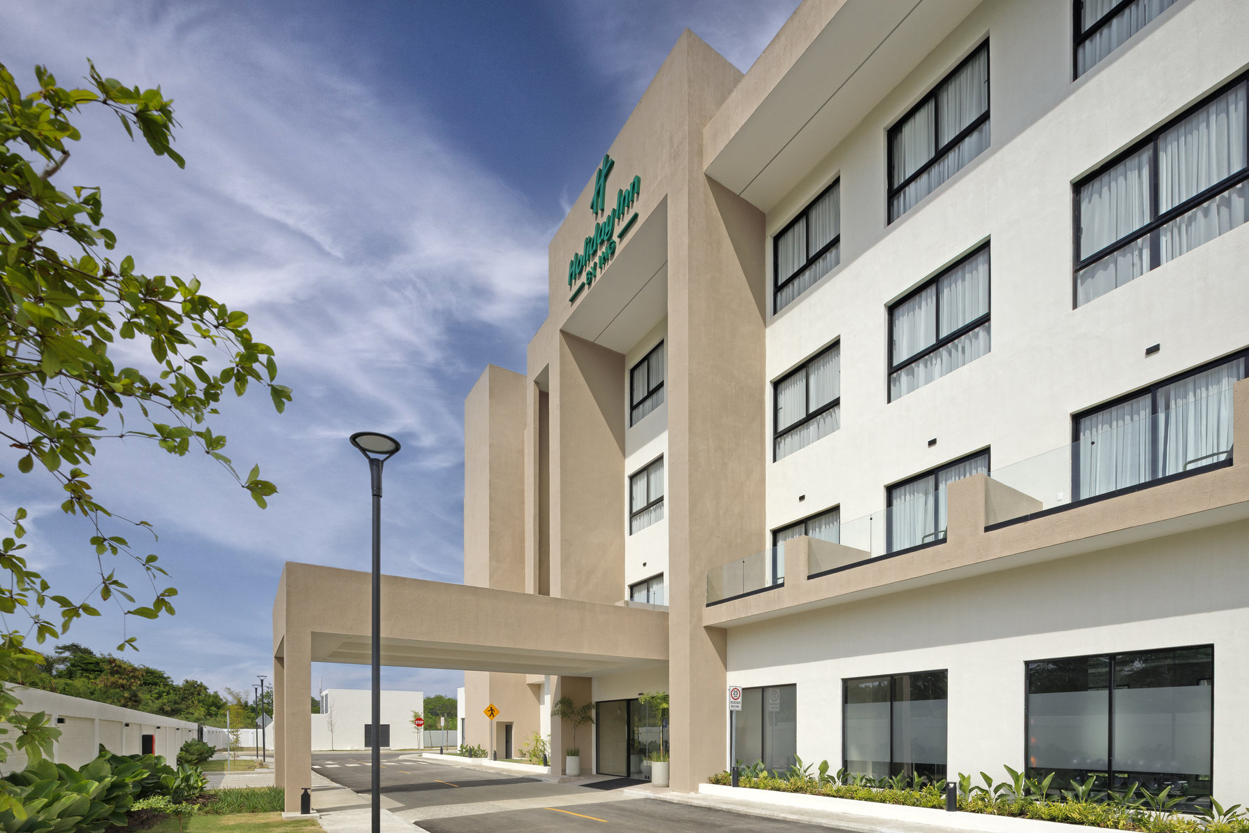 Holiday Inn PUERTO PLATA-COFRESI BAY AREA by IHG