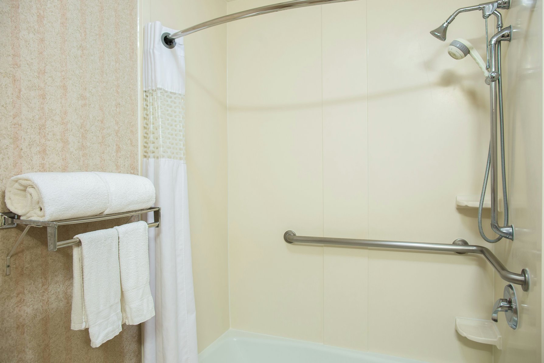 Hampton Inn Torreon Airport-Galerias Room Type - 1 QUEEN ACCESSIBLE NONSMOK