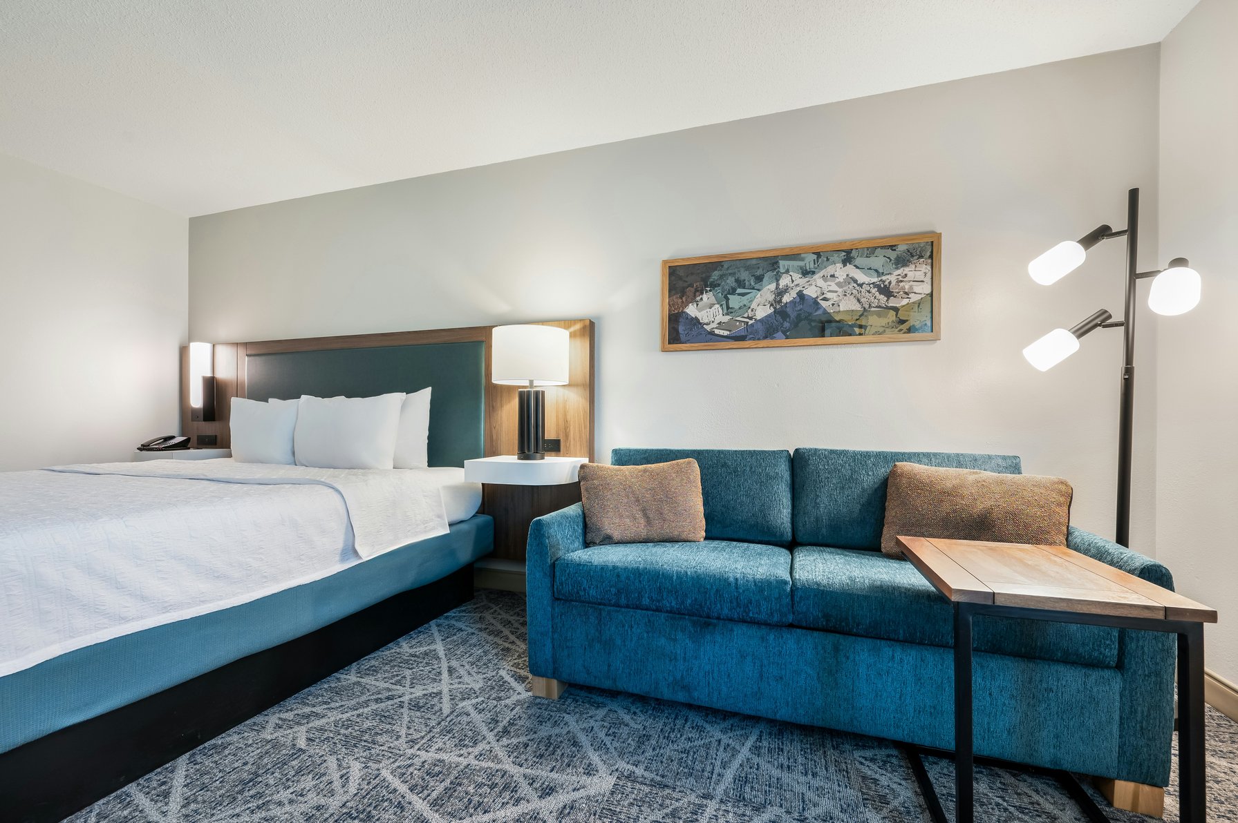 Hampton Inn by Hilton White River Junction Room Type - KING STUDY-NON SMOKING