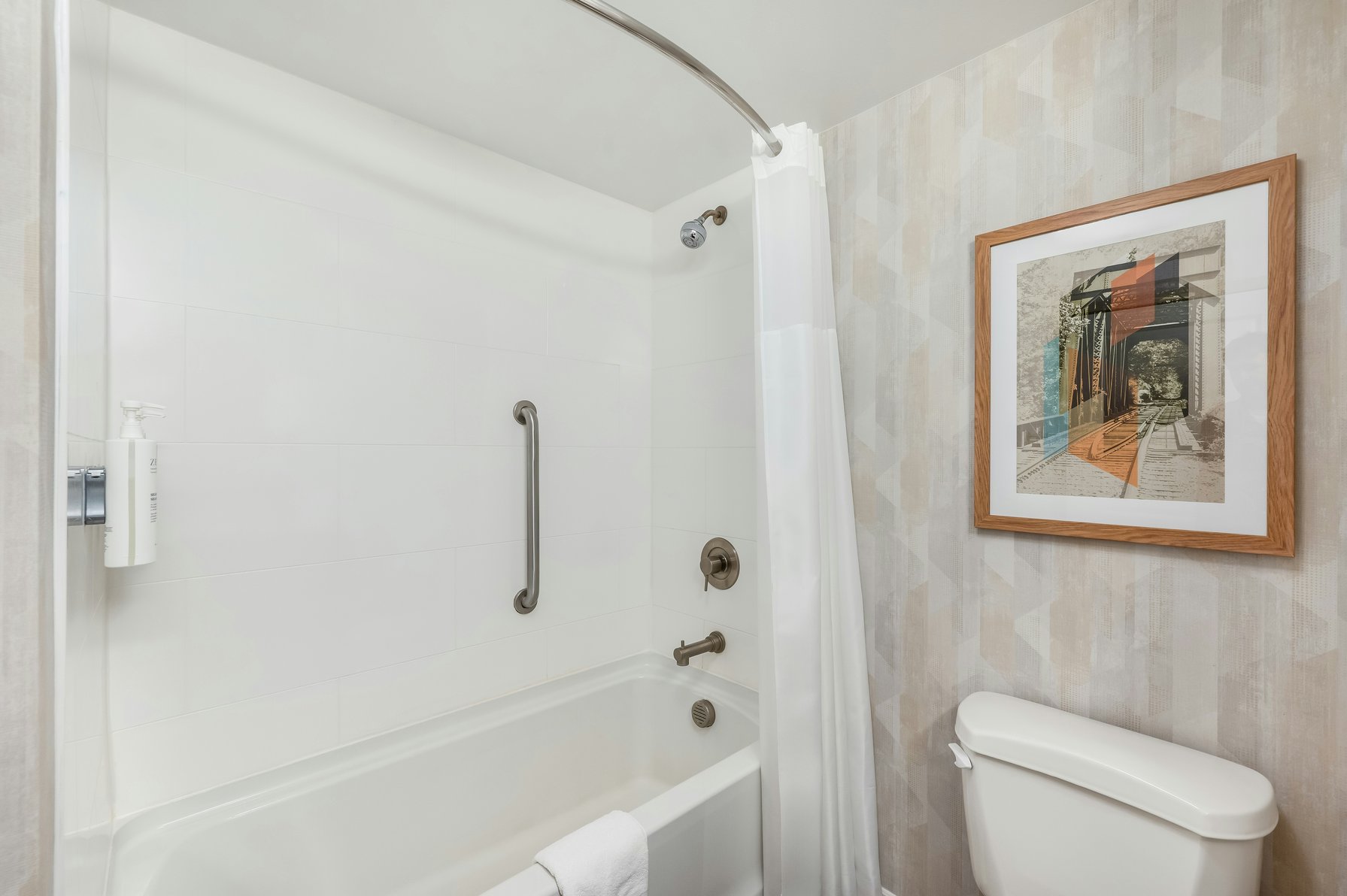 Hampton Inn by Hilton White River Junction Room Type - 2 QN TUB MICROWV FRIDGE NS