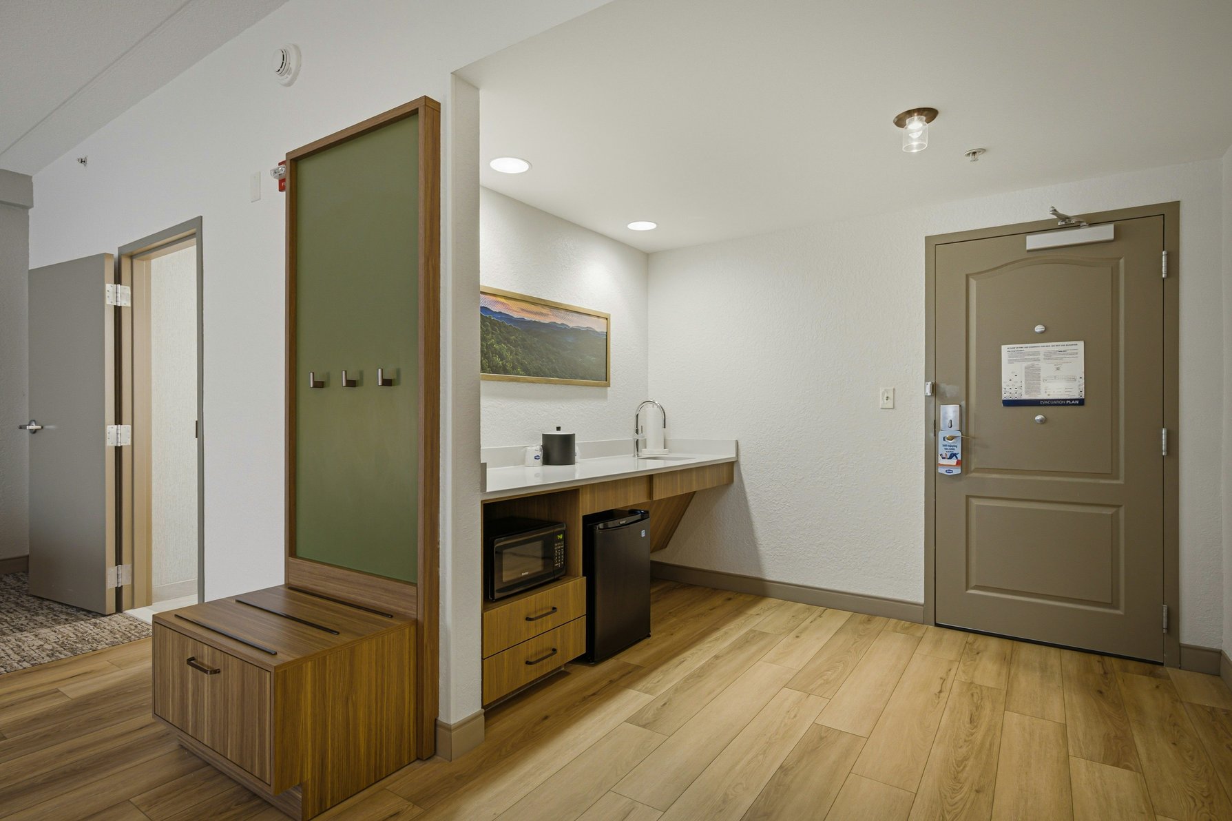 Hampton Inn by Hilton Hickory Room Type - 2QN MOB HEA ACC RIS STU NS