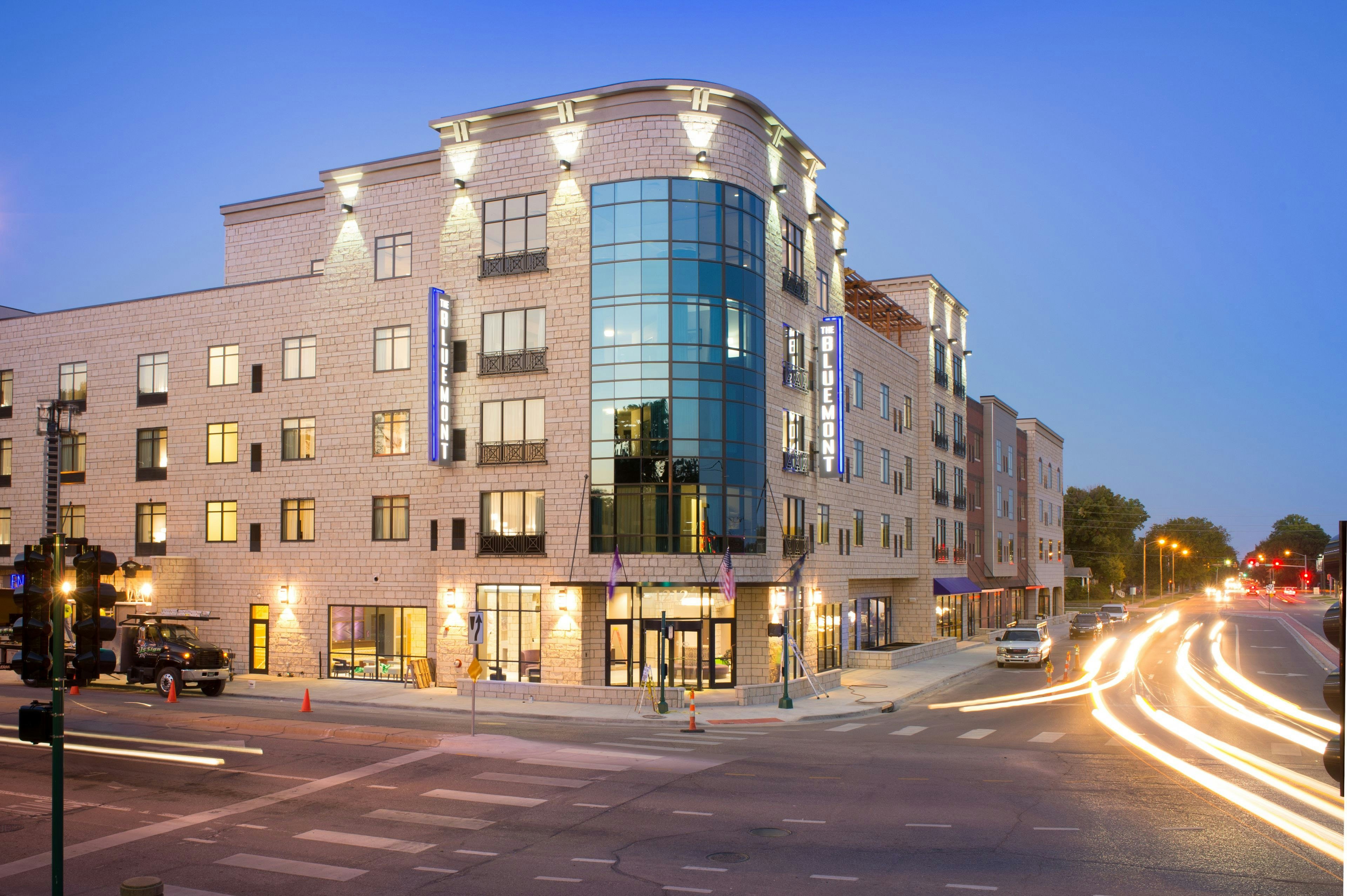 Bluemont Hotel