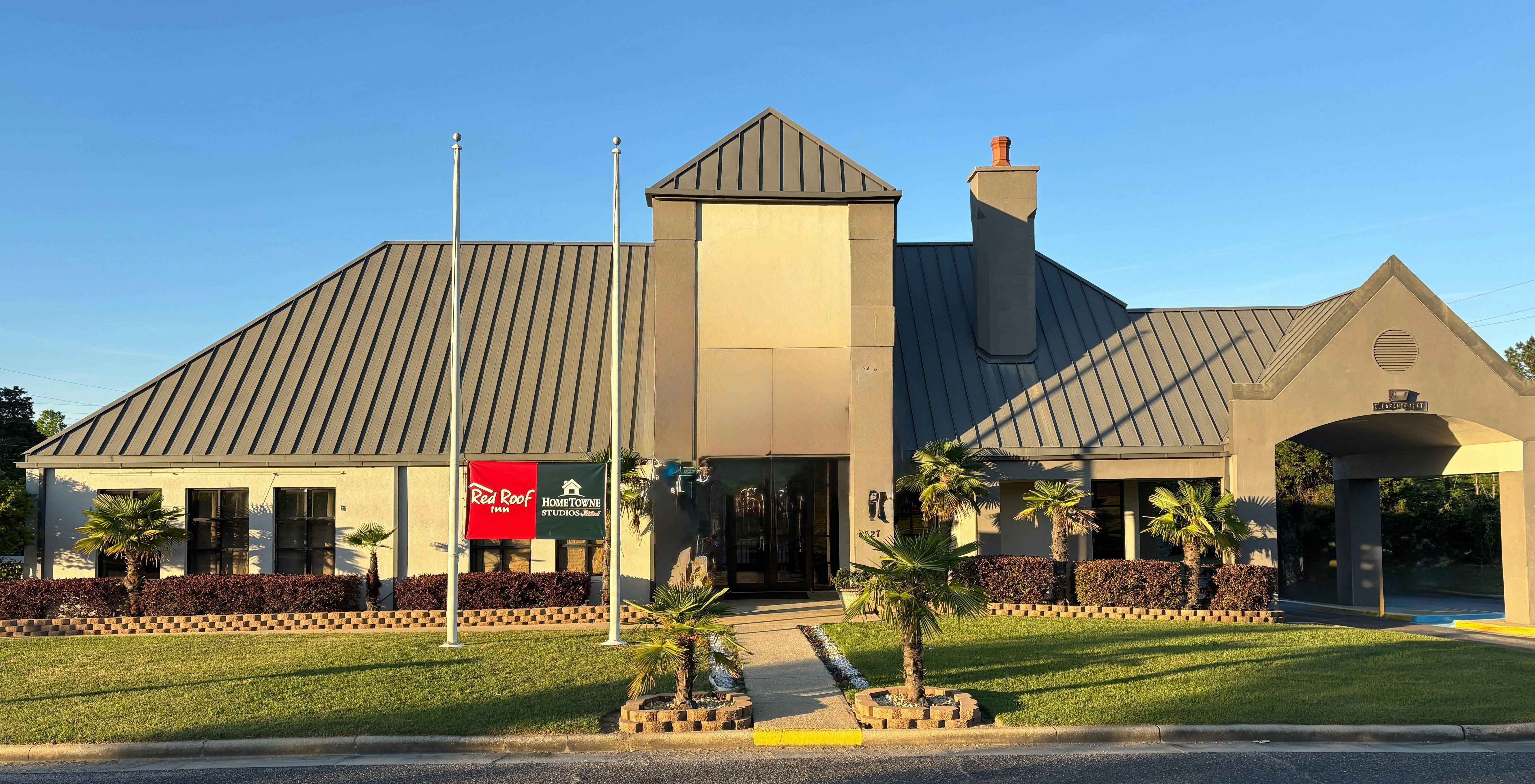 HomeTowne Studios Birmingham-Highway 280