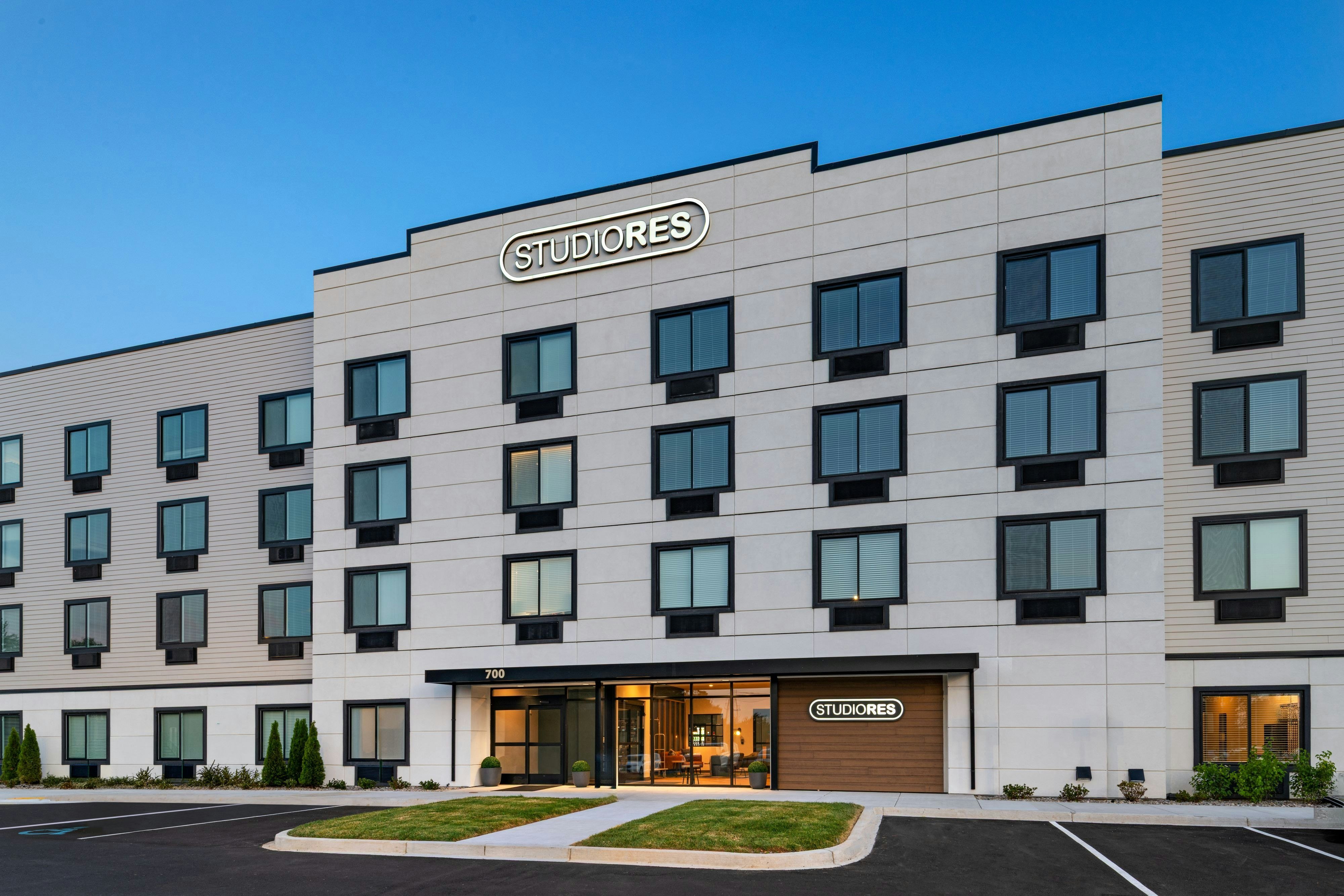 StudioRes by Marriott Louisville East