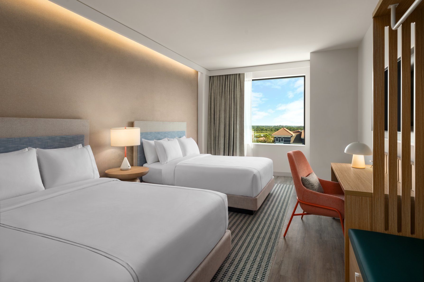 EVEN Hotel ORLANDO UNIVERSAL BLVD by IHG Room Type - 2 Queen Standard Mobility Accessible Tub