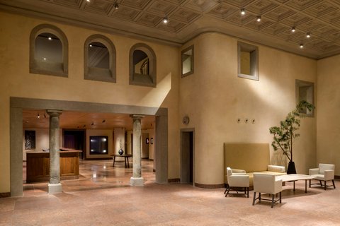 Lobby & Reception