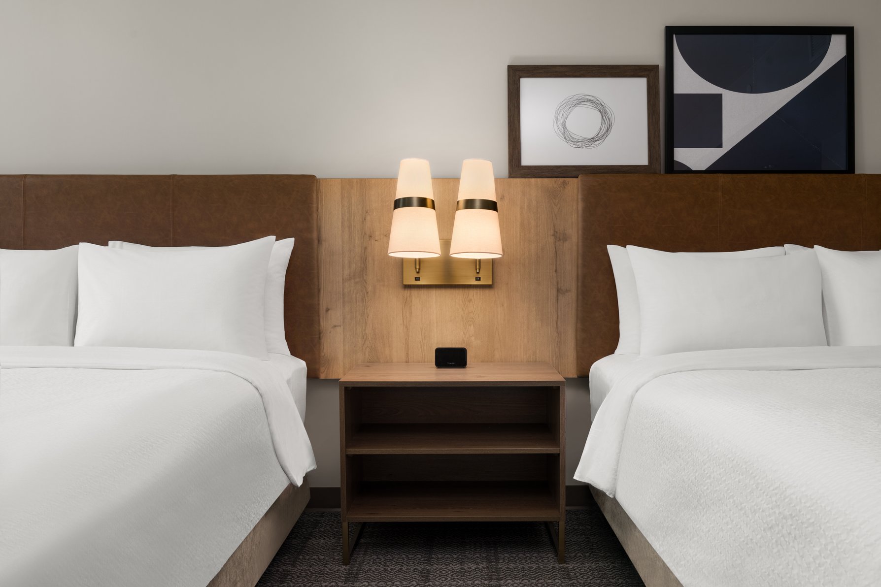 Staybridge Suites ORLANDO UNIVERSAL BLVD by IHG Room Type - 2 Queen One Bedroom Suite Mobility Accessible Roll In Shower