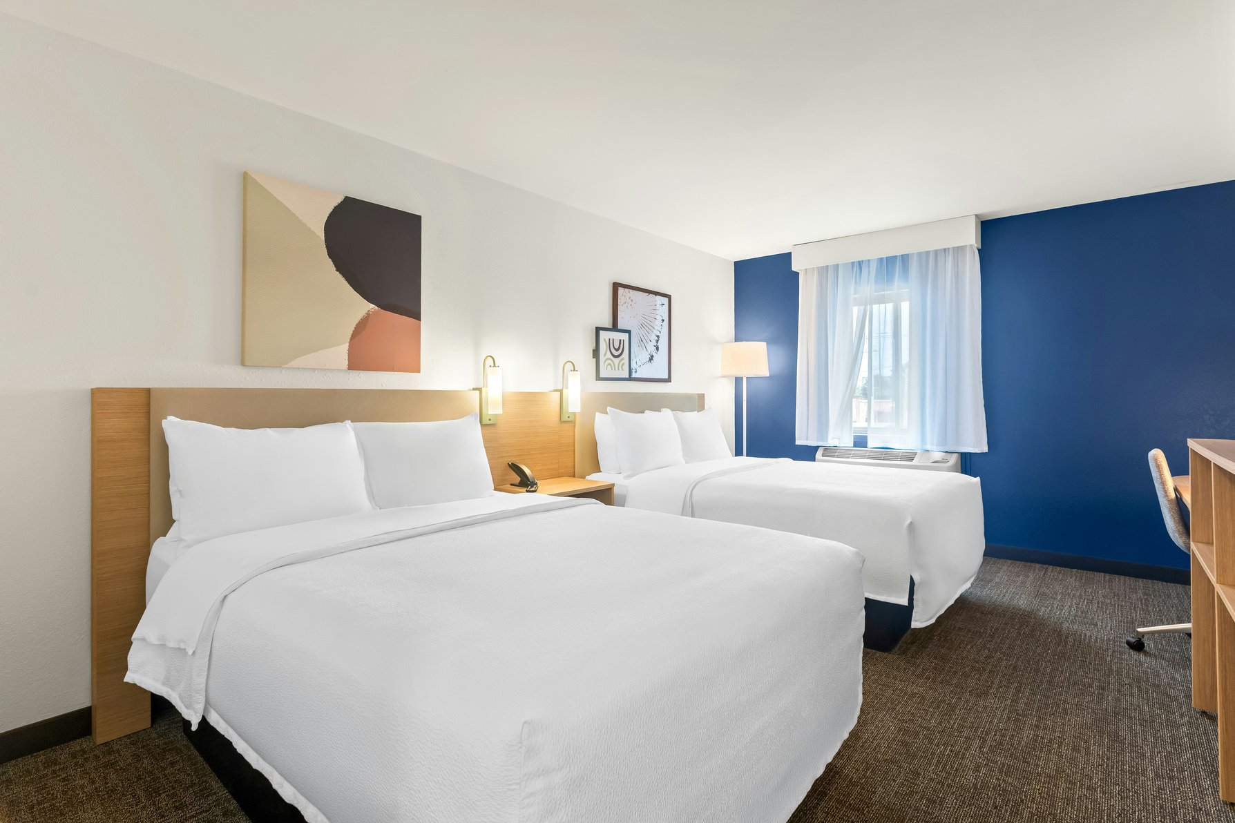 Spark by Hilton Evansville Downtown Room Type - Room, 2 Queen Beds