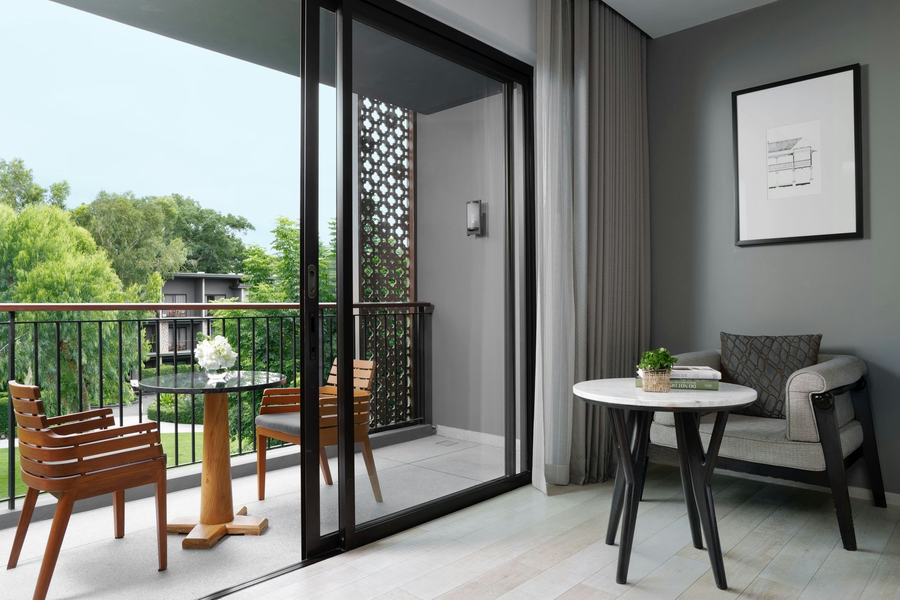 Hua Hin Marriott Resort & Spa Room Type - Family room, Bedroom 1: 1 King, Bedroom 2: 2 Double