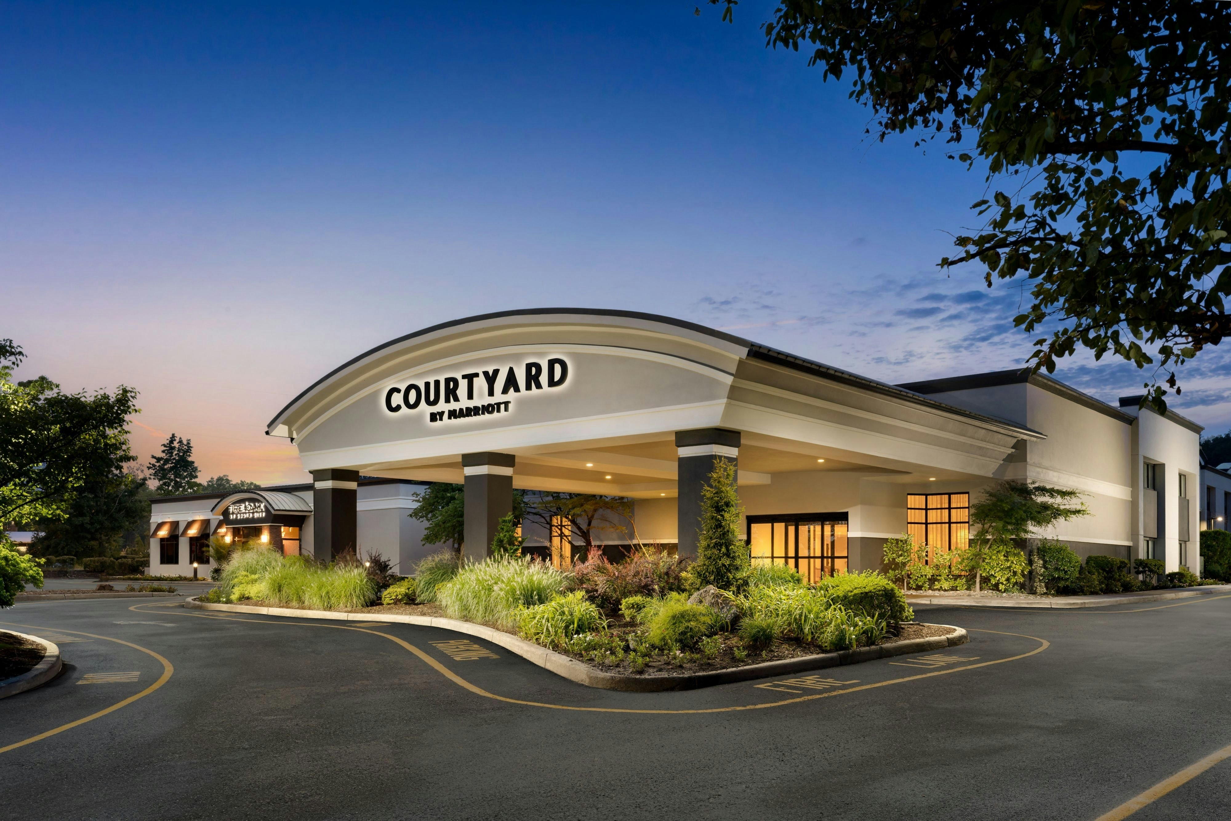 Courtyard by Marriott Montvale