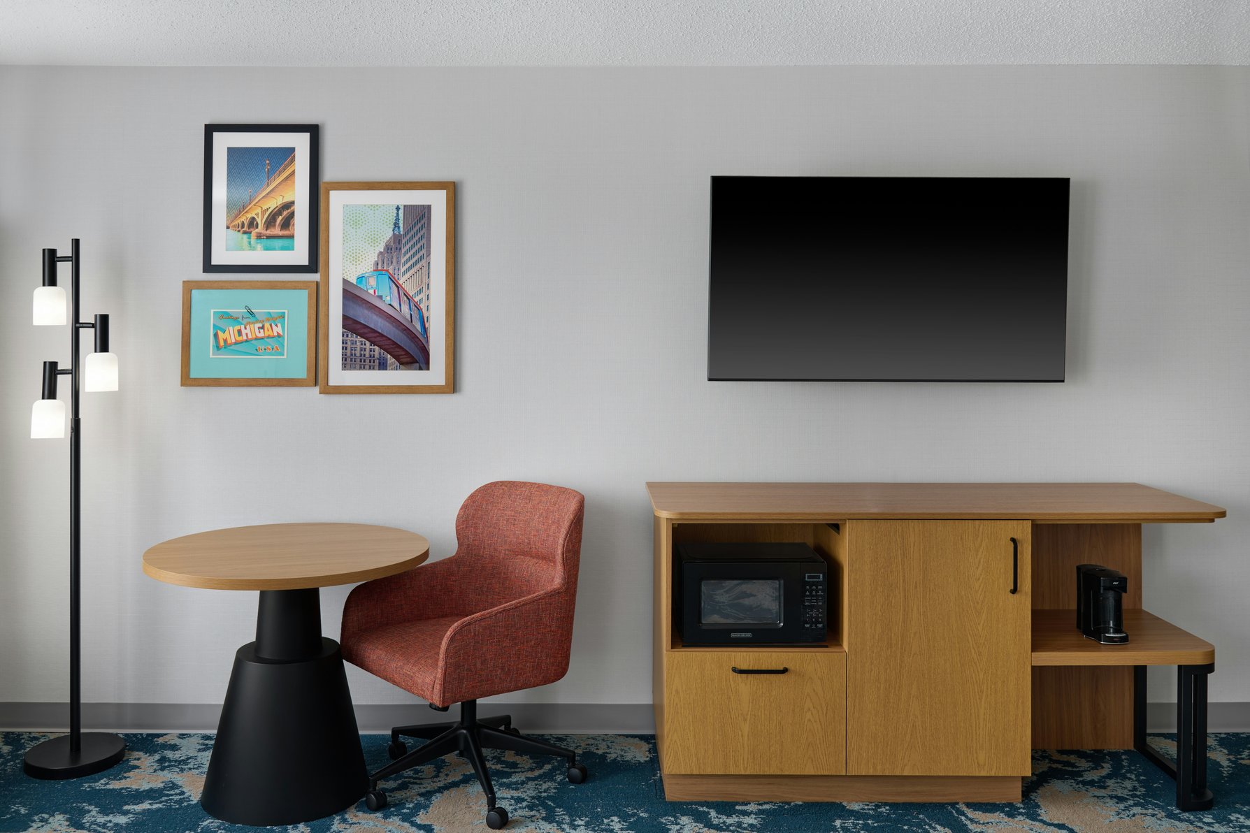 Hampton Inn & Suites by Hilton Detroit/Sterling Heights Room Type - 2QNS ACC TUB STUDIO NOSMOK