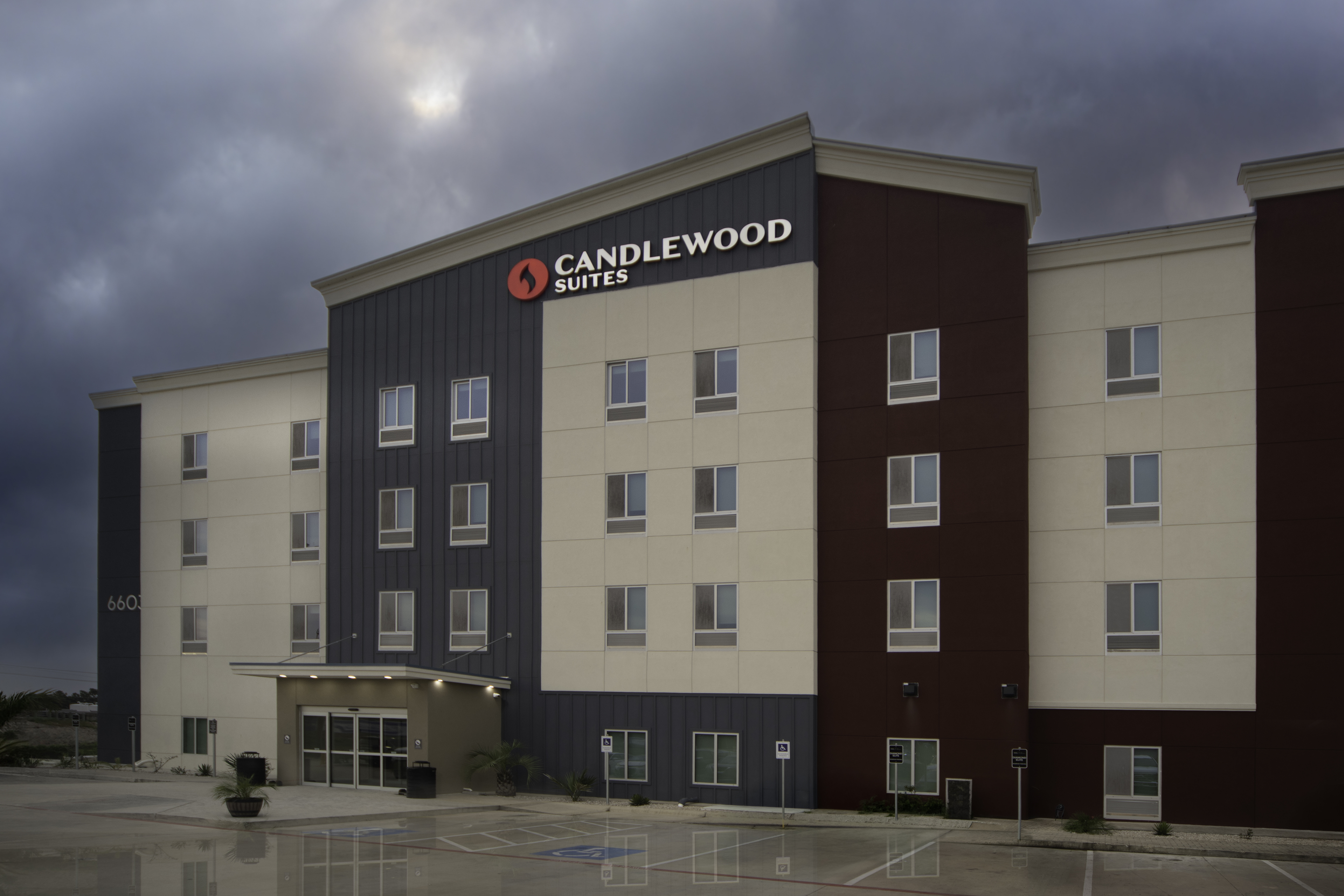 Candlewood Suites Orange