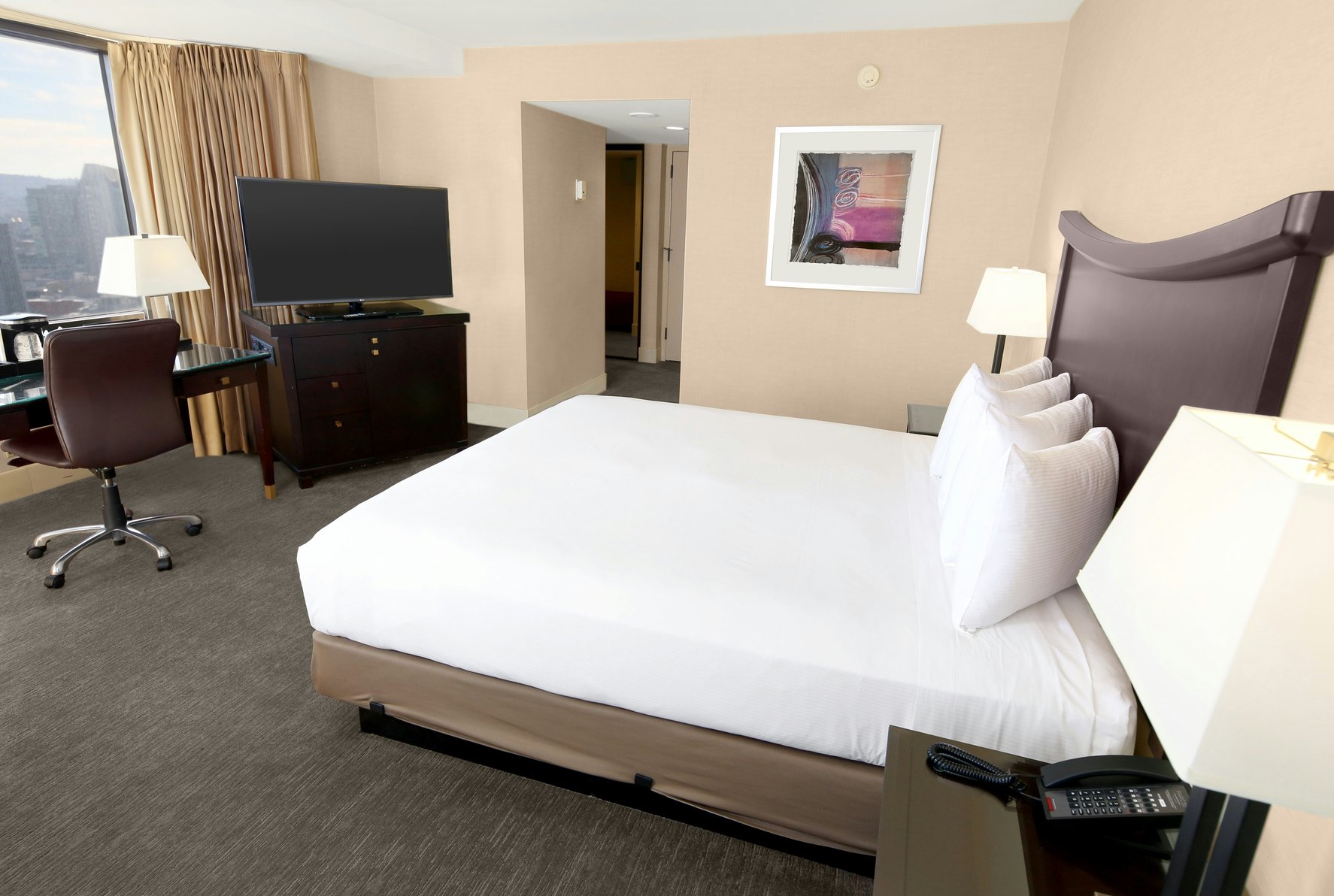 Parc 55 San Francisco - A Hilton Hotel Room Type - 1 KING BED CORNER DLX VIEW