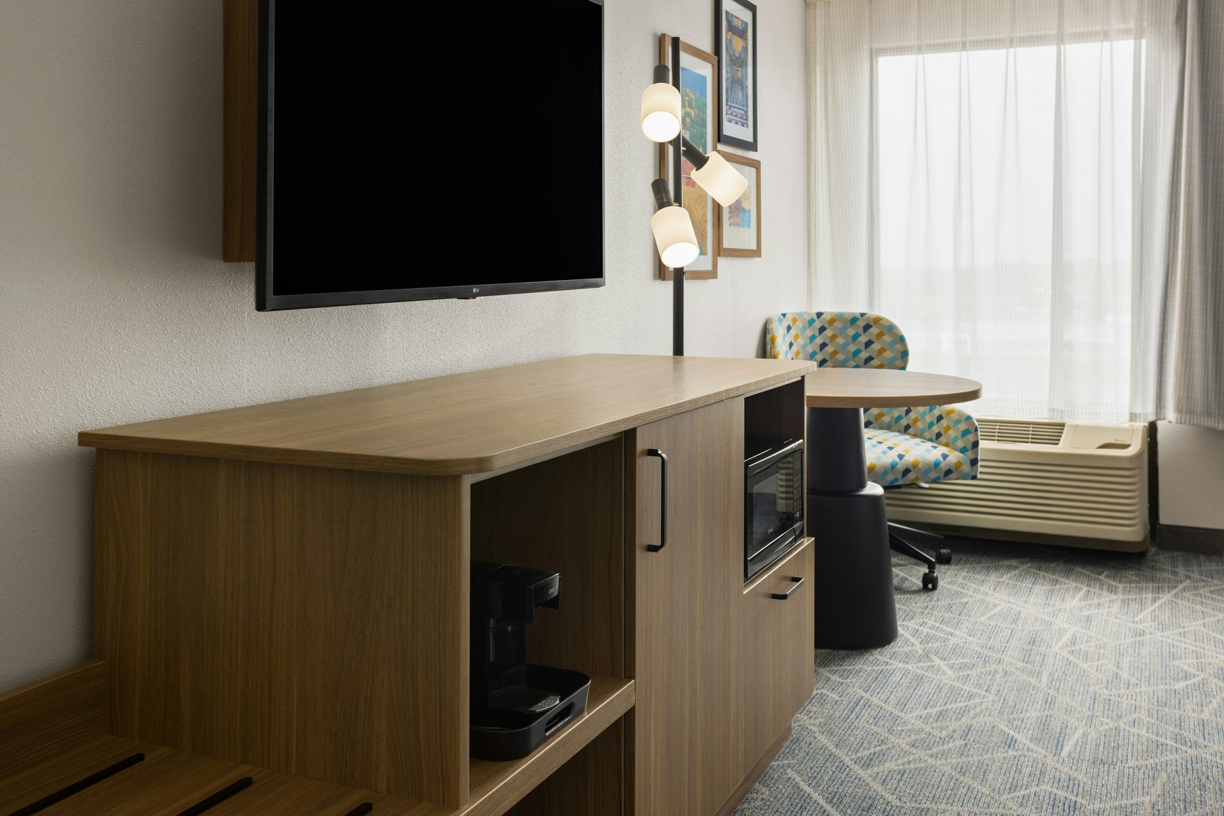 Hampton Inn by Hilton Staunton Room Type - 2 QNS HEARING ACC NOSMOK