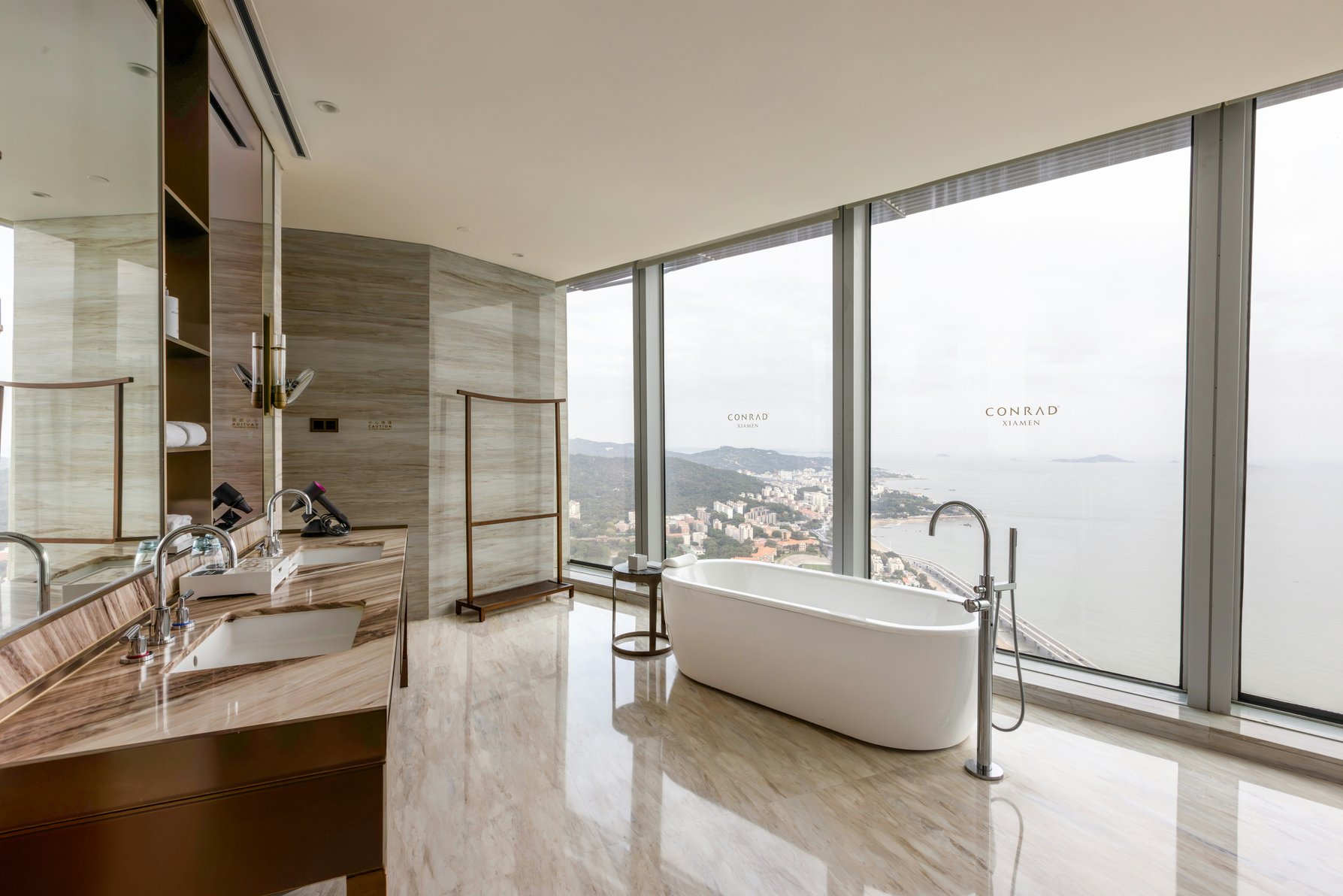 Conrad Xiamen Room Type - 3BED SEAVIEW FAMILY SUITE