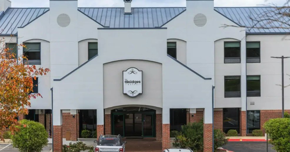 The Bridges Hotel