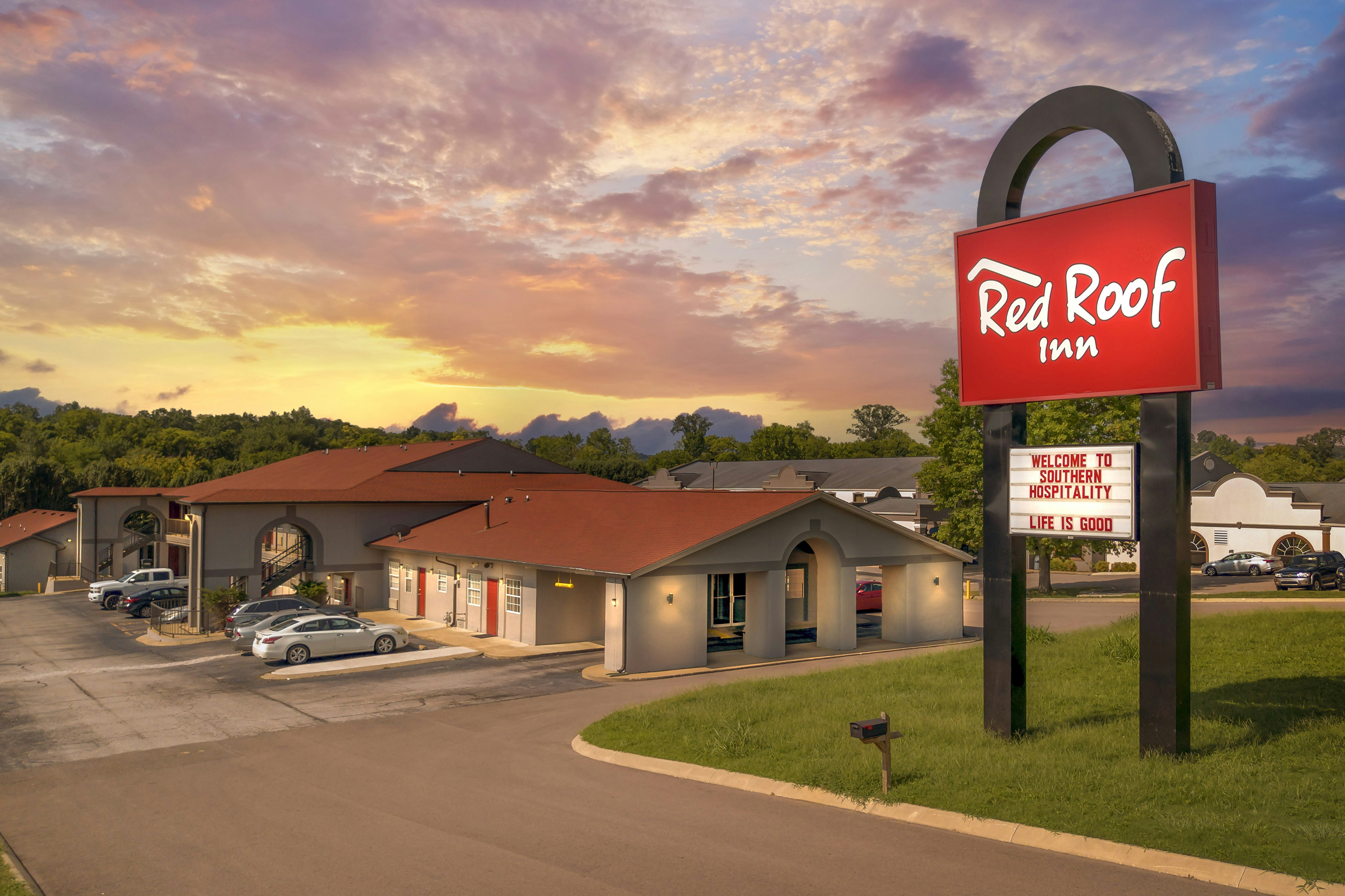 Red Roof Inn Columbia, TN