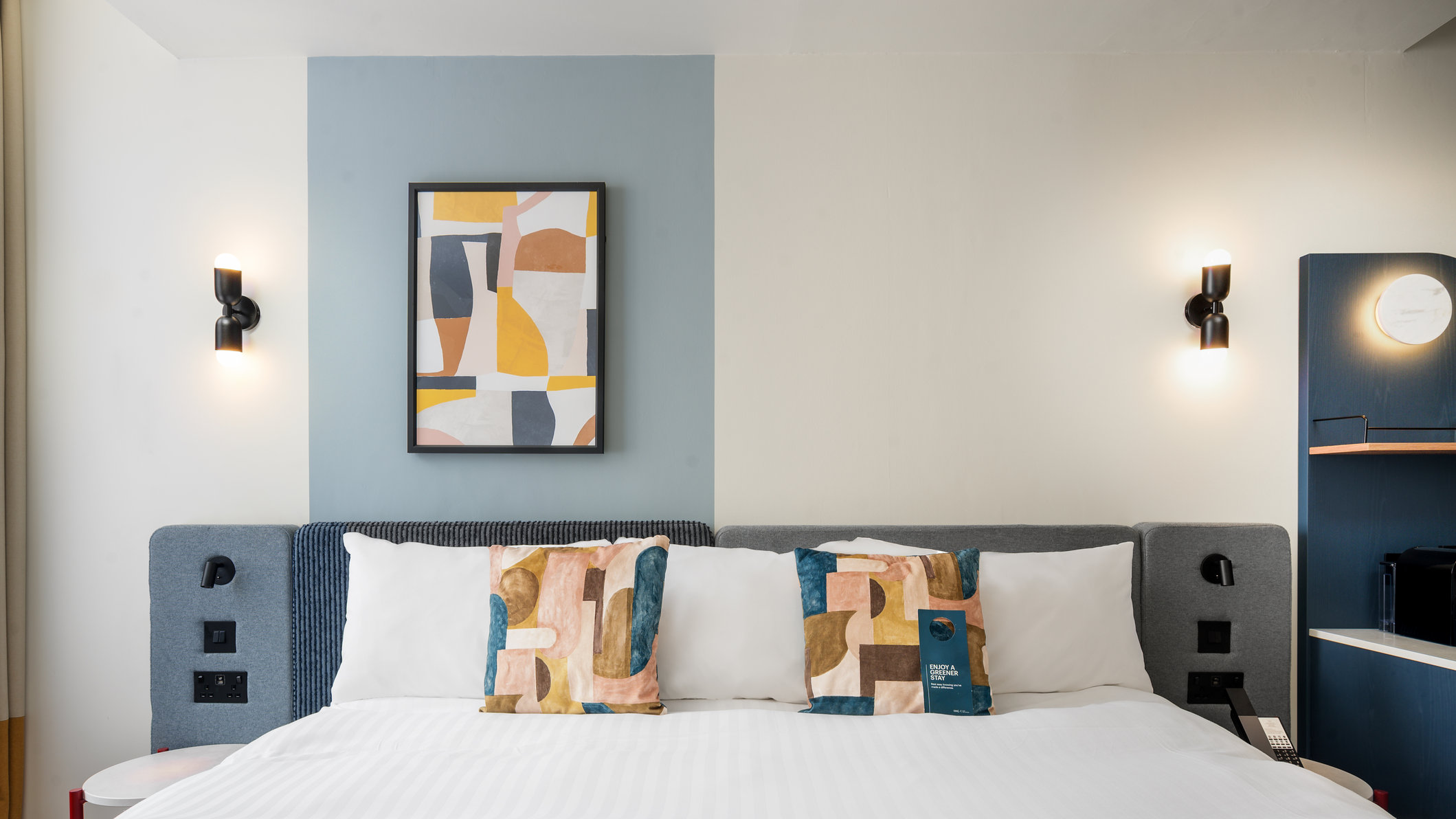 LONDON BLOOMSBURY SQUARE HOTEL by IHG Room Type - 1 Double Standard