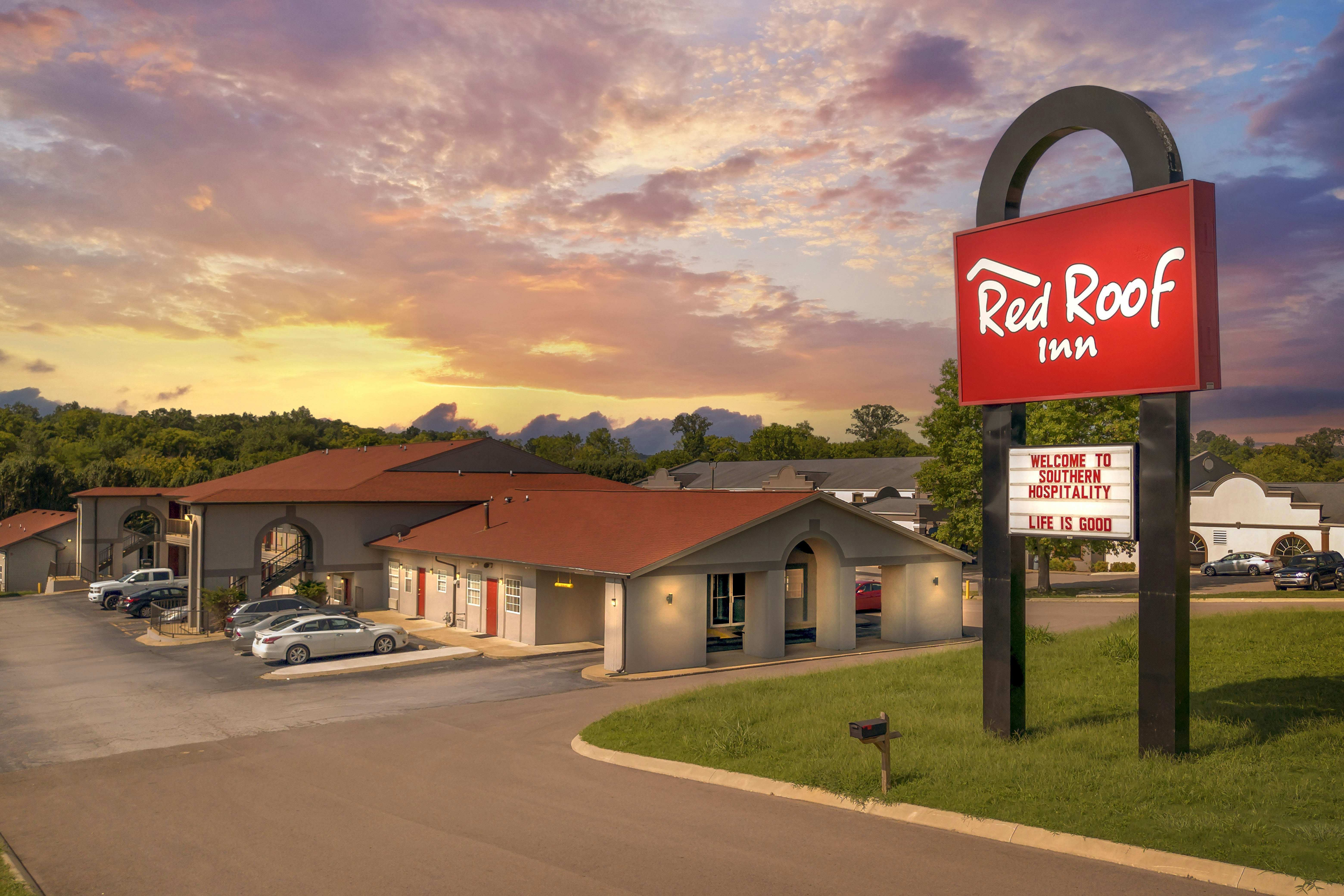 Red Roof Inn Columbia, TN