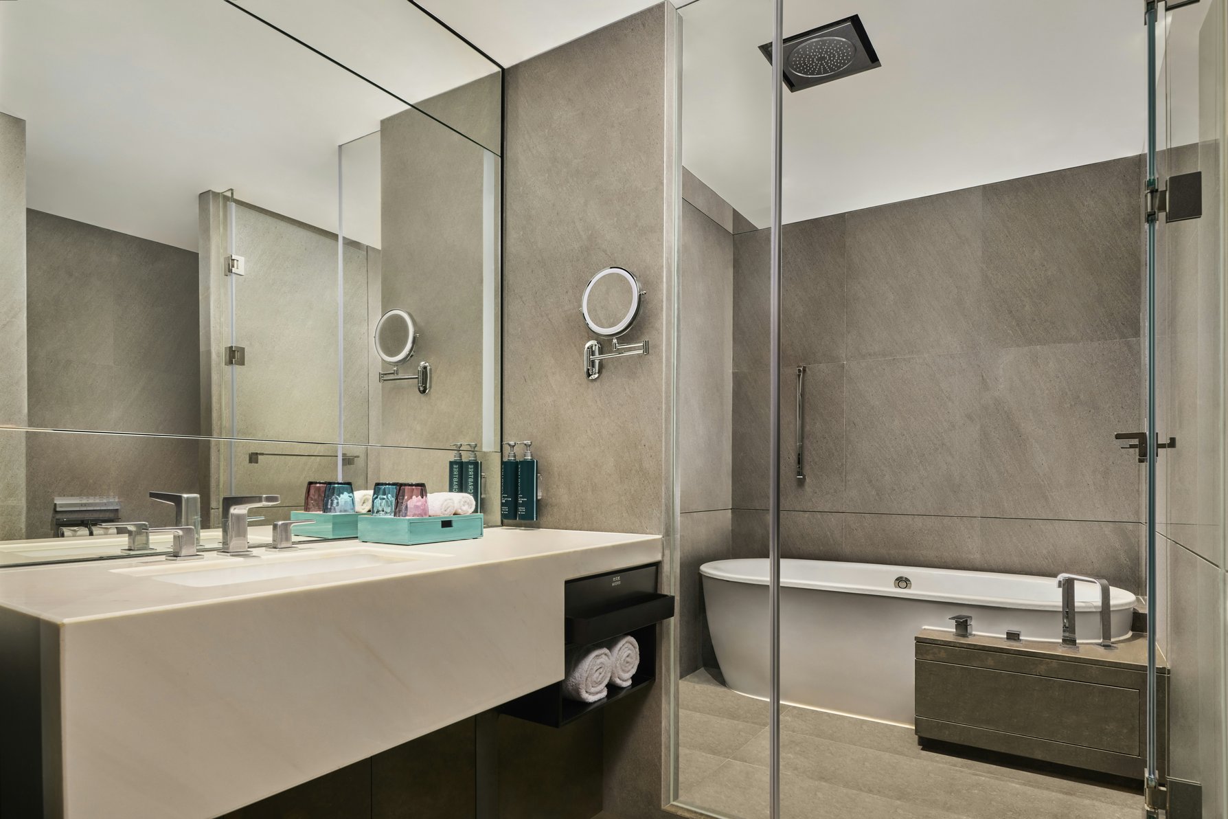 Hilton Zhuhai Room Type - KING ROOM