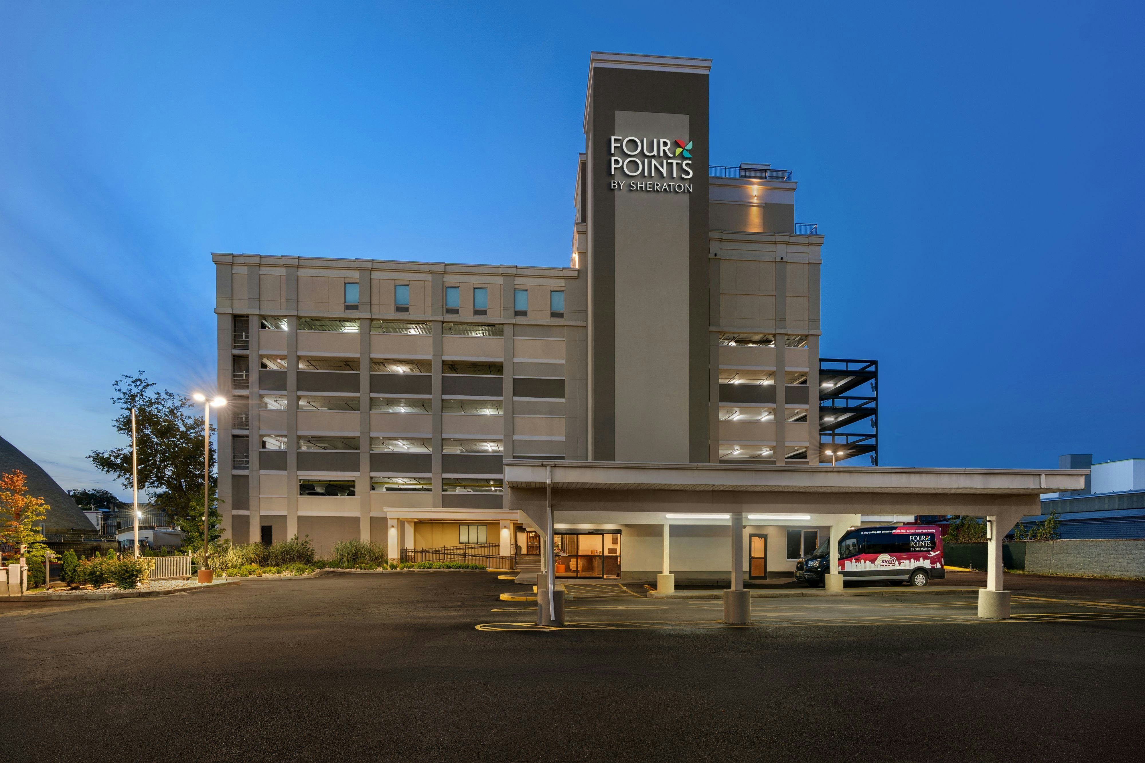 Four Points by Sheraton Newark Airport