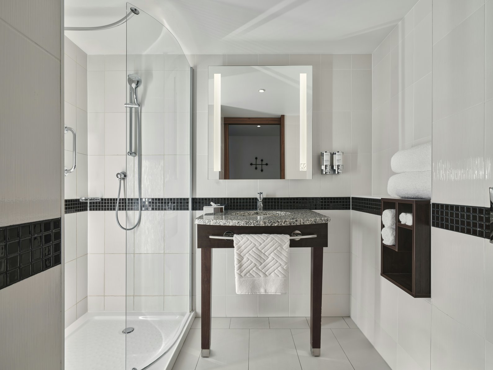 Hampton by Hilton Warsaw City Centre Room Type - TWIN ROOM NON SMOKING