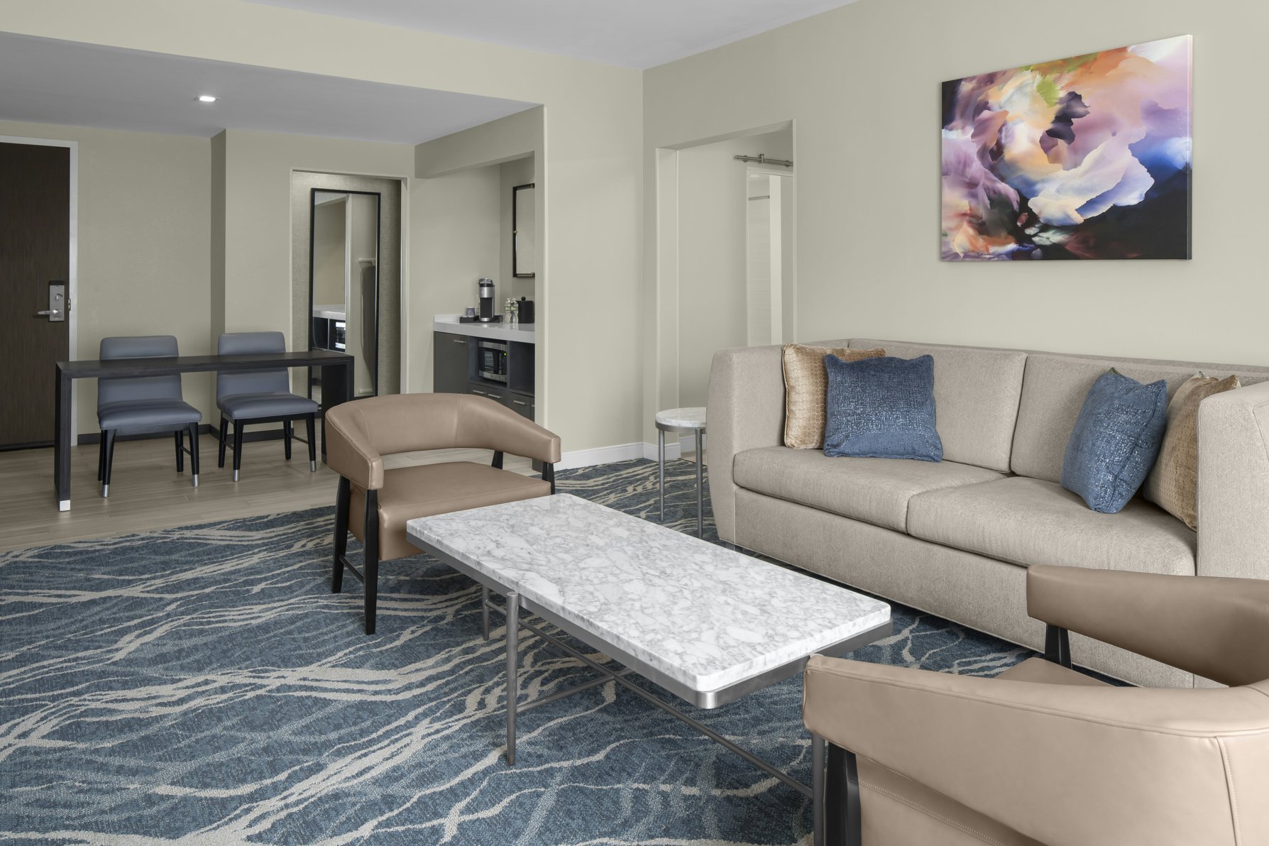 Hilton Garden Inn Roslyn Room Type - 1 KING BEDROOM SUITE