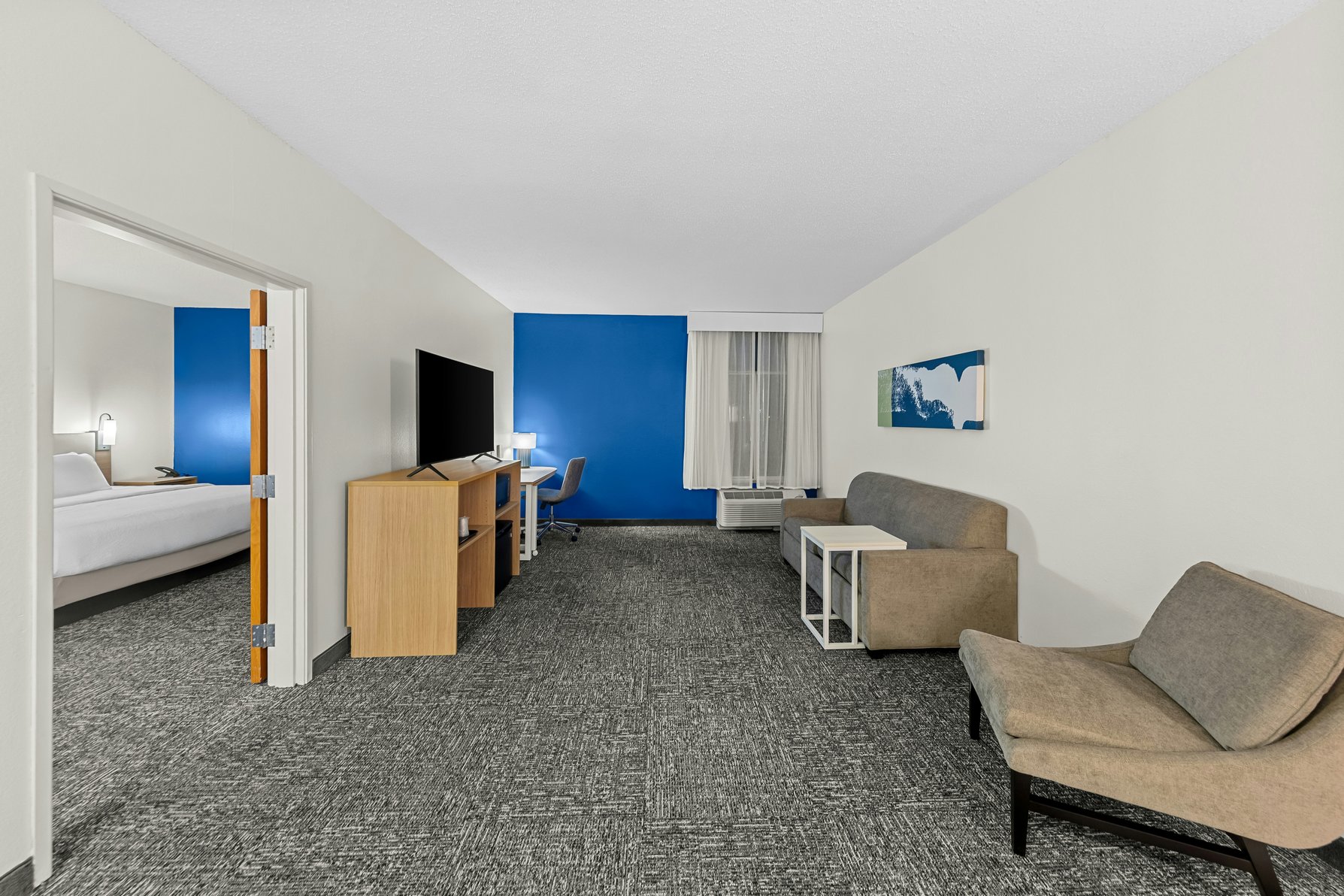 Spark by Hilton Plainfield Indianapolis Room Type - Studio, 1 King Bed