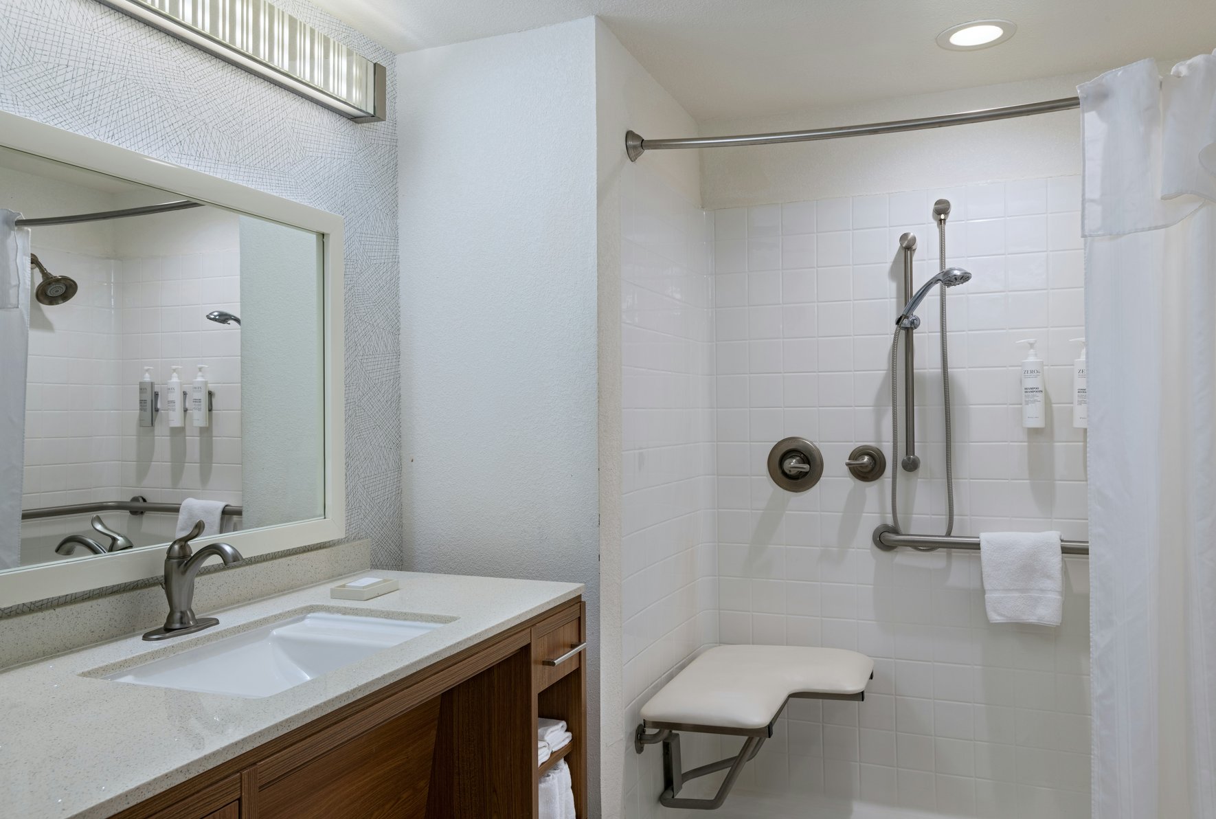 Home2 Suites by Hilton College Station Room Type - 2QN ACC RI SHW STUDIO NSMK