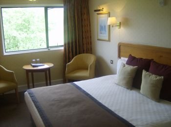 Riverside Lodge Hotel