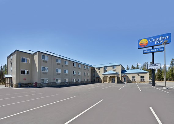 Yellowstone West Gate Hotel