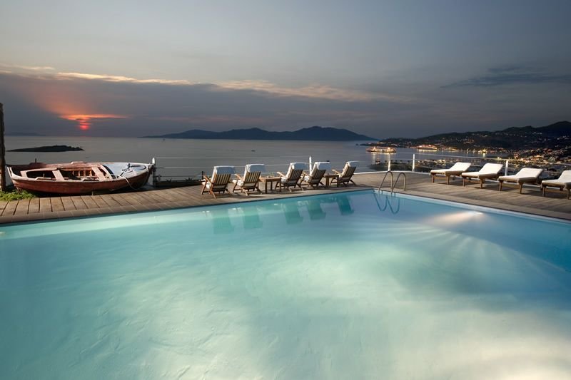 Tharroe of Mykonos