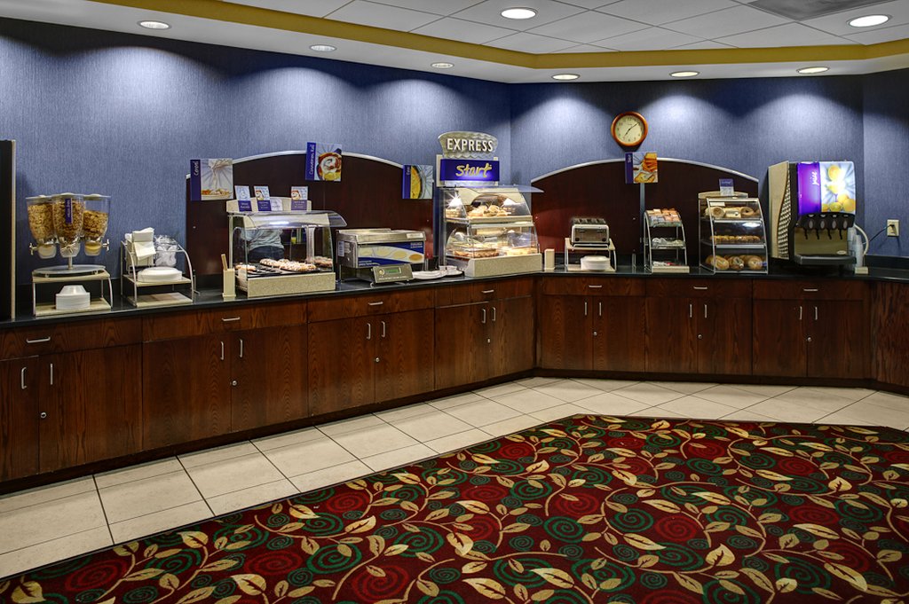 We offer a variety of free breakfast items to get your day started