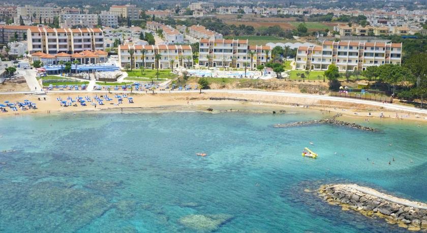 MyroAndrou Hotel & Beach Apts