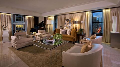 The Peninsula Suite