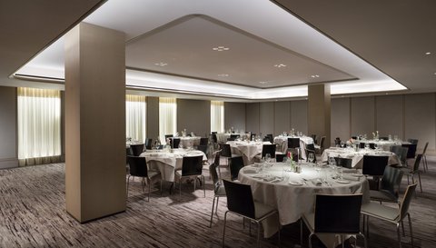 The Salon - Banquet Set