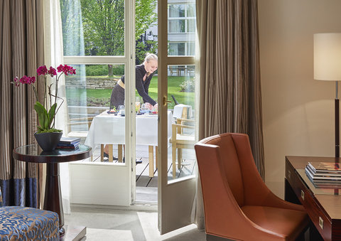 Deluxe Terrace Room