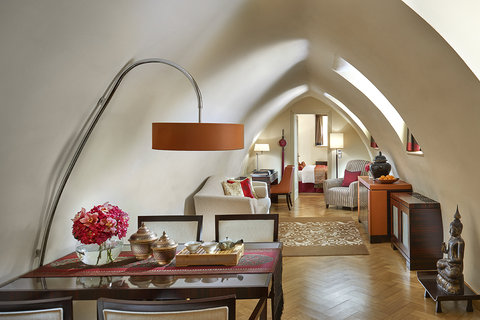 Oriental Suite