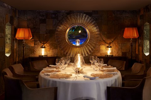Captain's Table